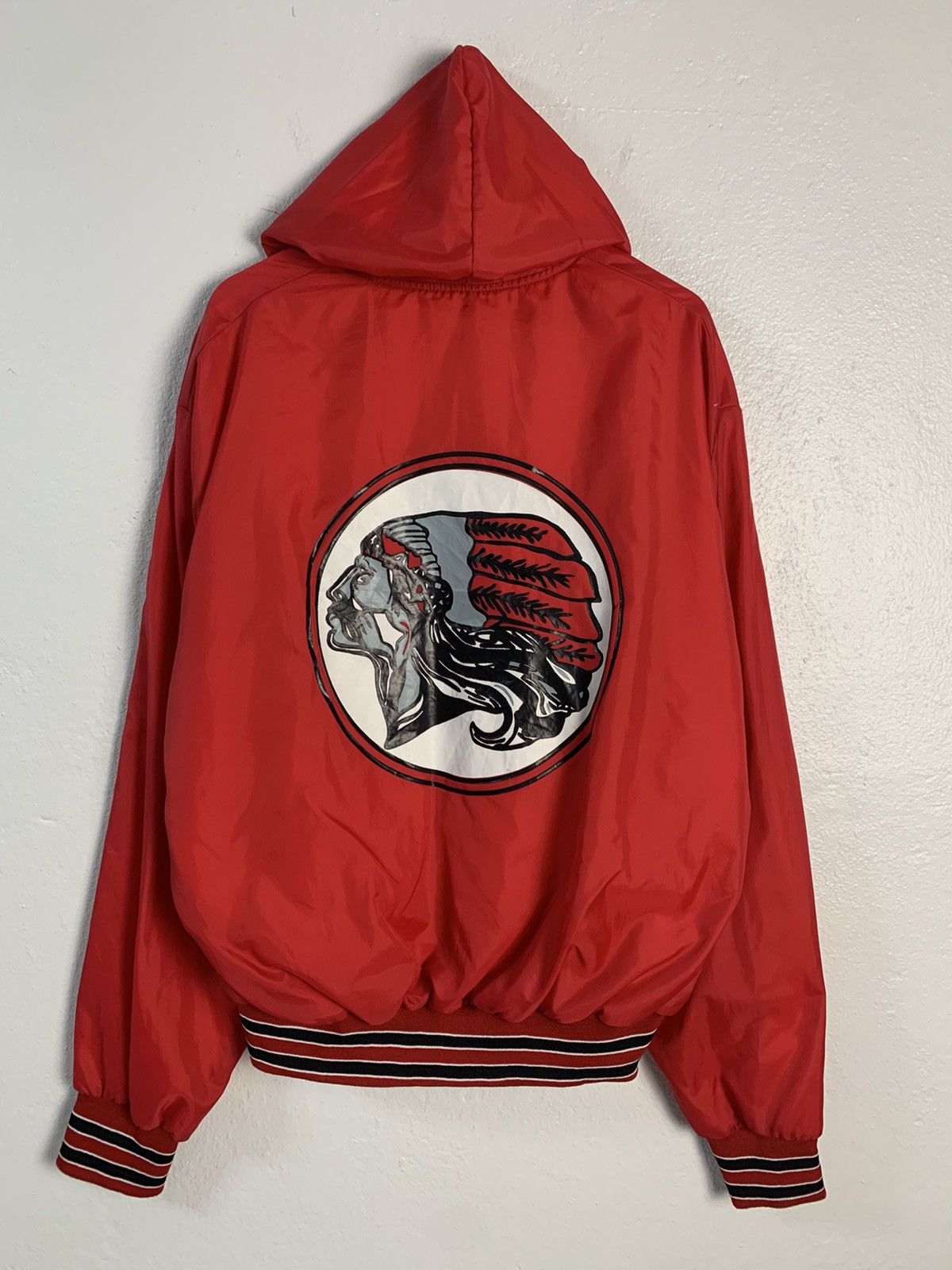 Holloway Vintage Holloway Regis Raiders Red Indian Windbreaker Hoodie Size US XXL / EU 58 / 5 - 1 Thumbnail