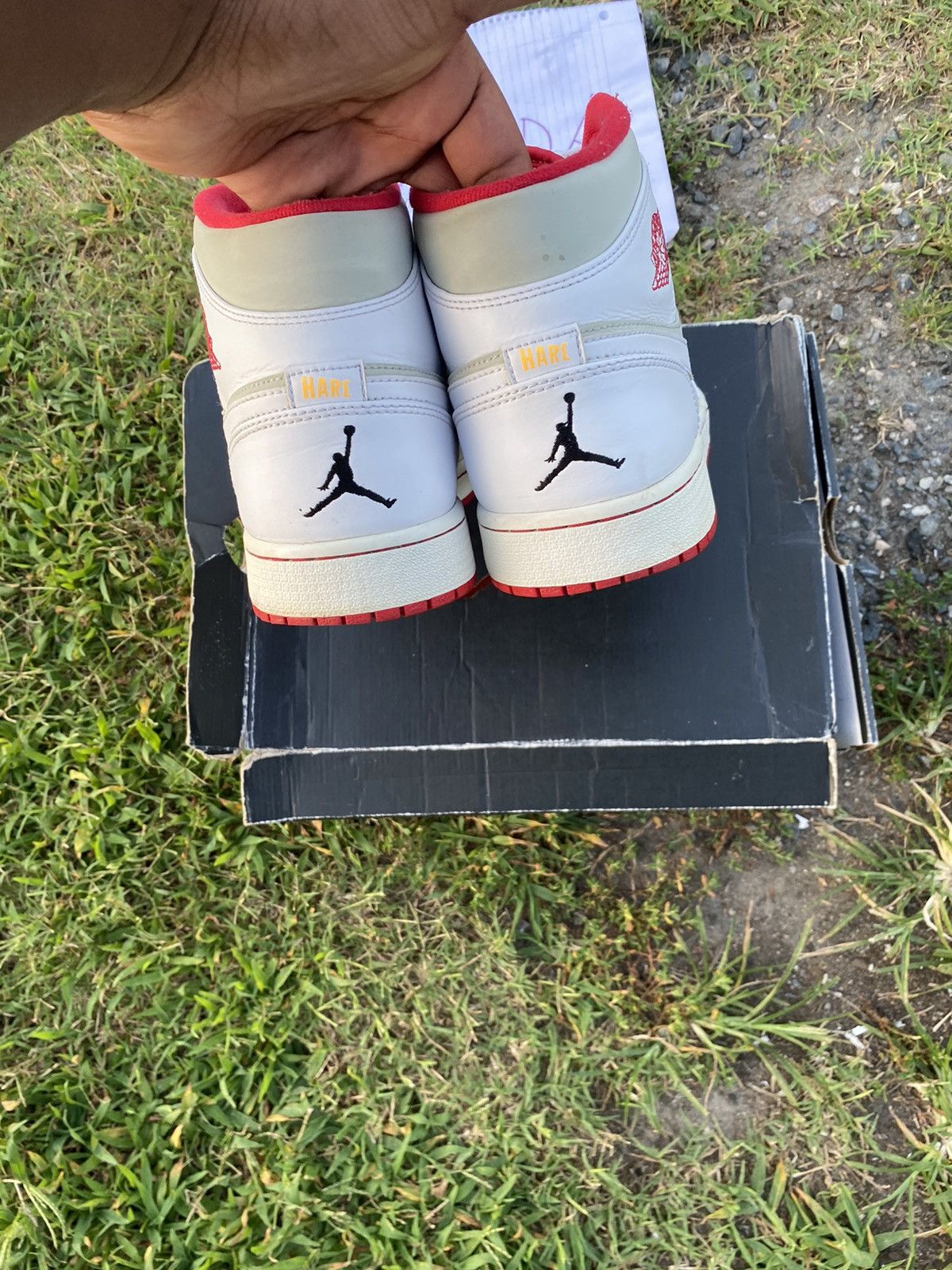 Air Jordan 1 mid hare