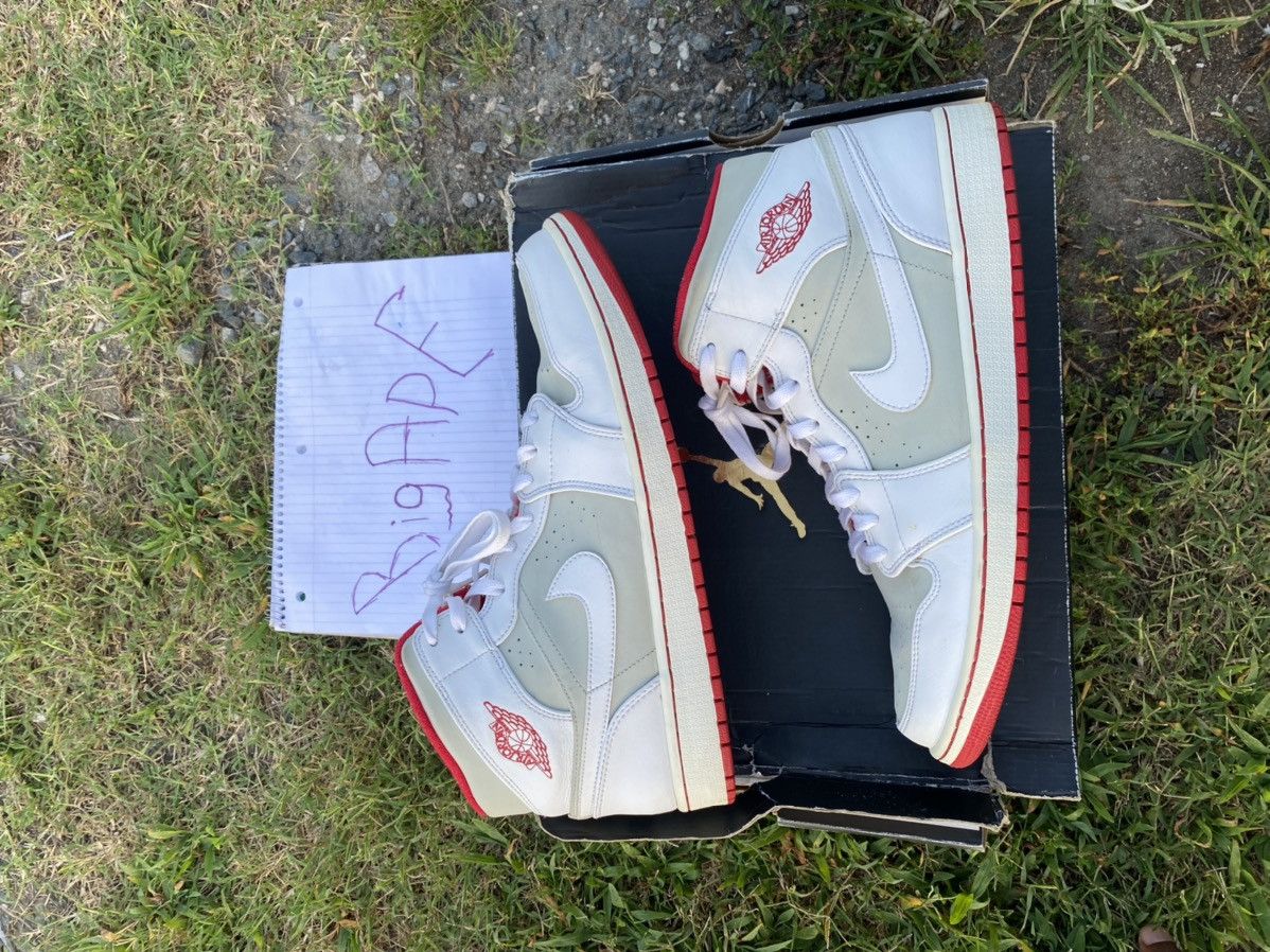 Air Jordan 1 mid hare