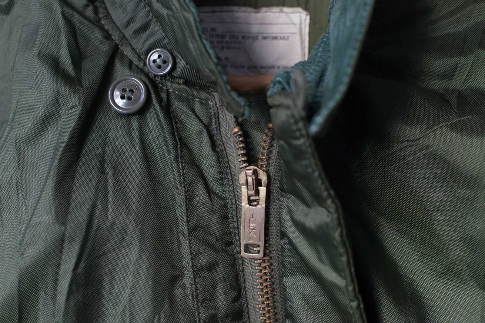 Alpha Industries Waterproof Insulated Bomber Jacket Size US L / EU 52-54 / 3 - 4 Thumbnail