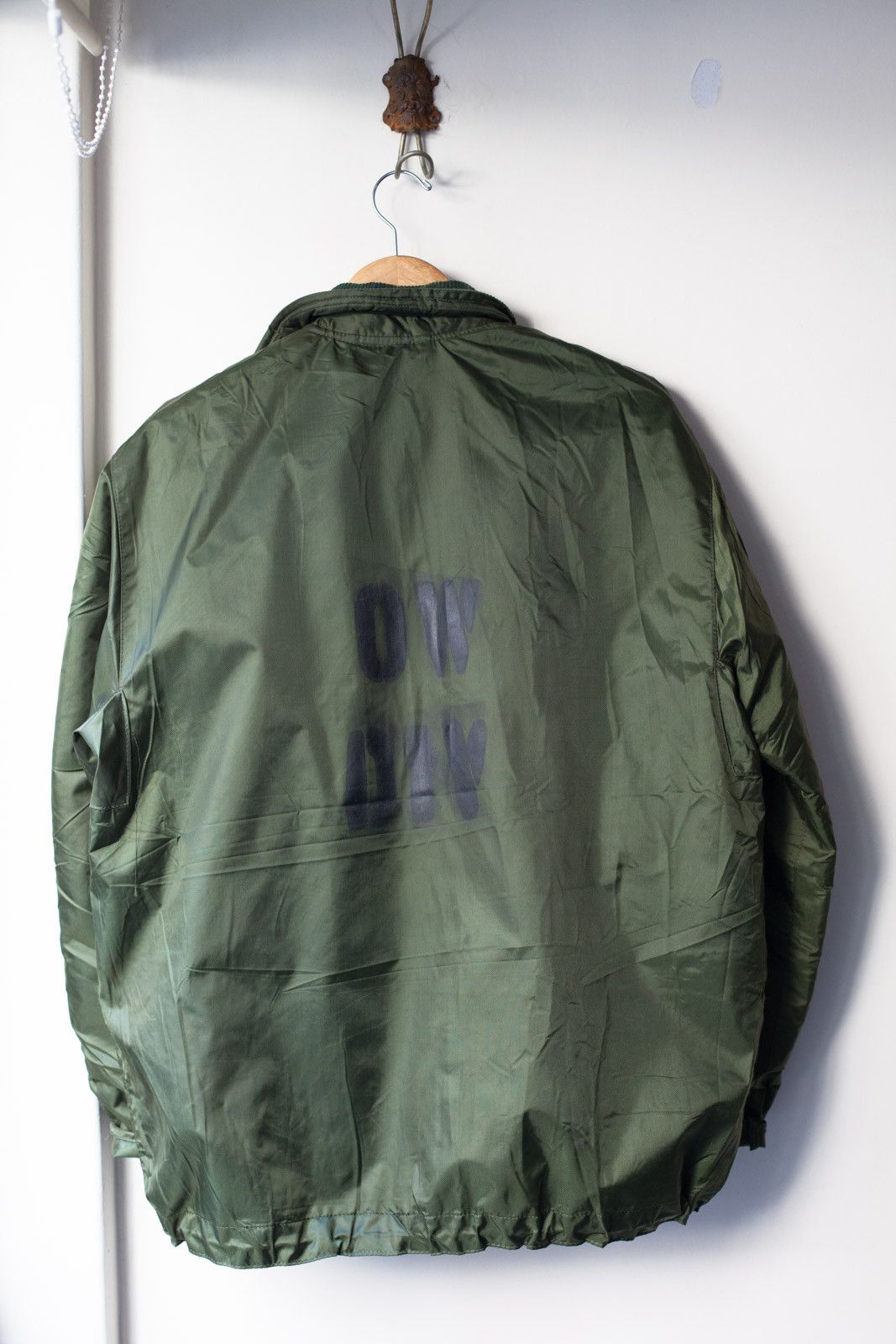 Alpha Industries Waterproof Insulated Bomber Jacket Size US L / EU 52-54 / 3 - 2 Thumbnail