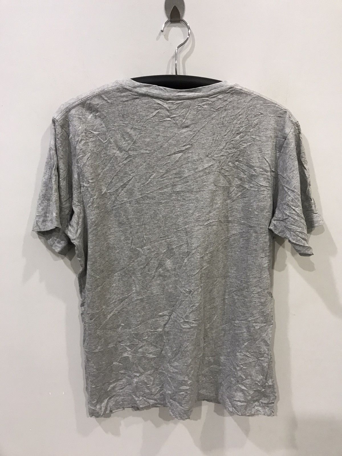Star Wars × Uniqlo Uniqlo x starwars Dark Vader Shirt Size US M / EU 48-50 / 2 - 6 Thumbnail