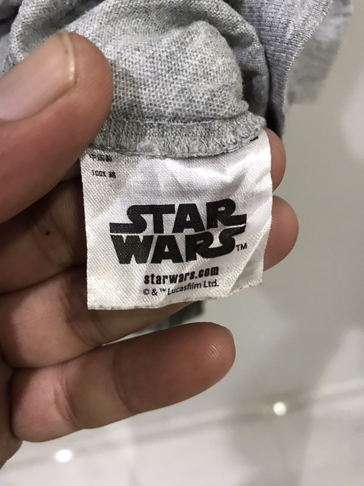 Star Wars × Uniqlo Uniqlo x starwars Dark Vader Shirt Size US M / EU 48-50 / 2 - 5 Thumbnail