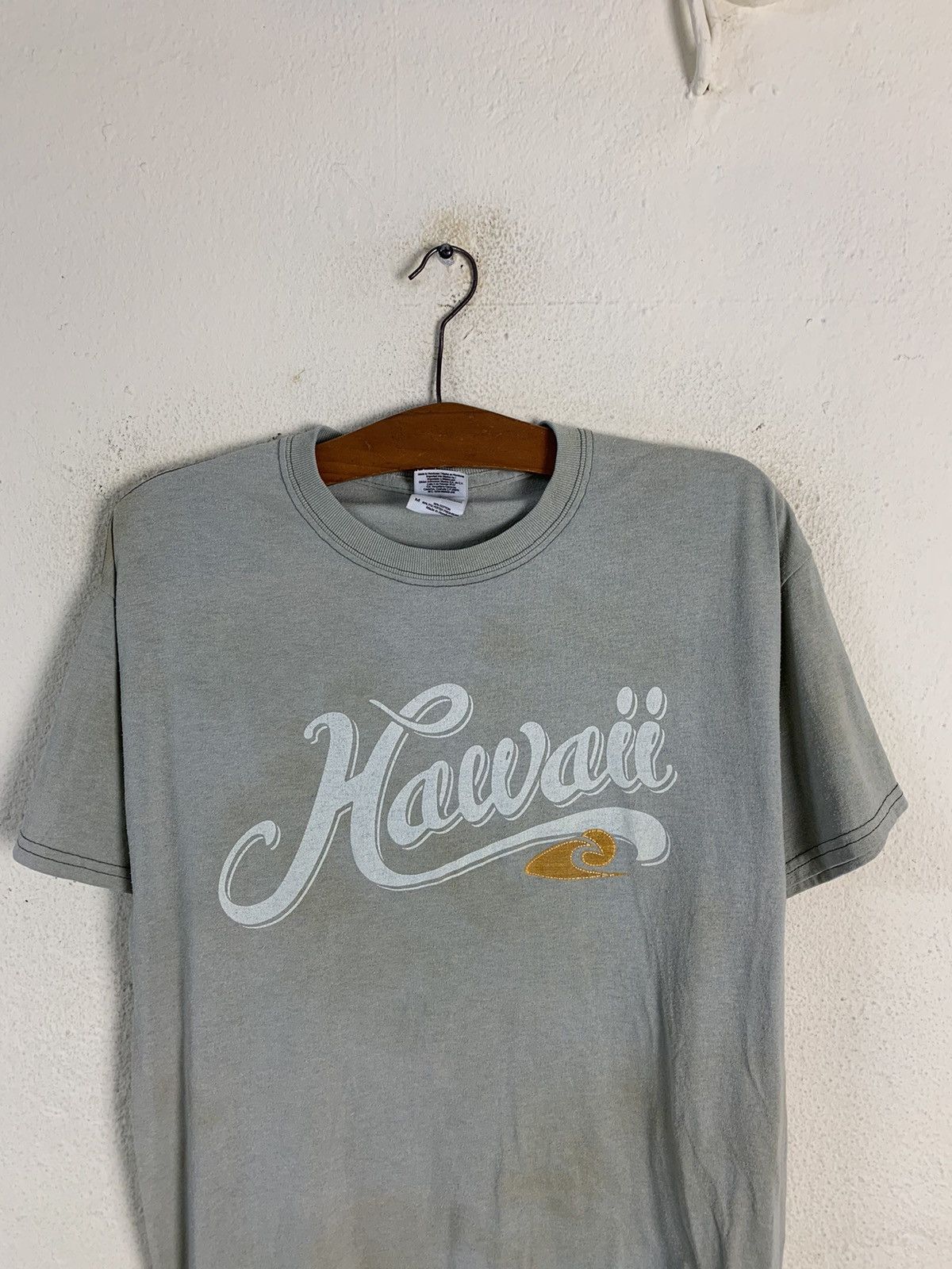Gildan Vintage Gildan Hawaii Bleached Tee Size US M / EU 48-50 / 2 - 4 Thumbnail