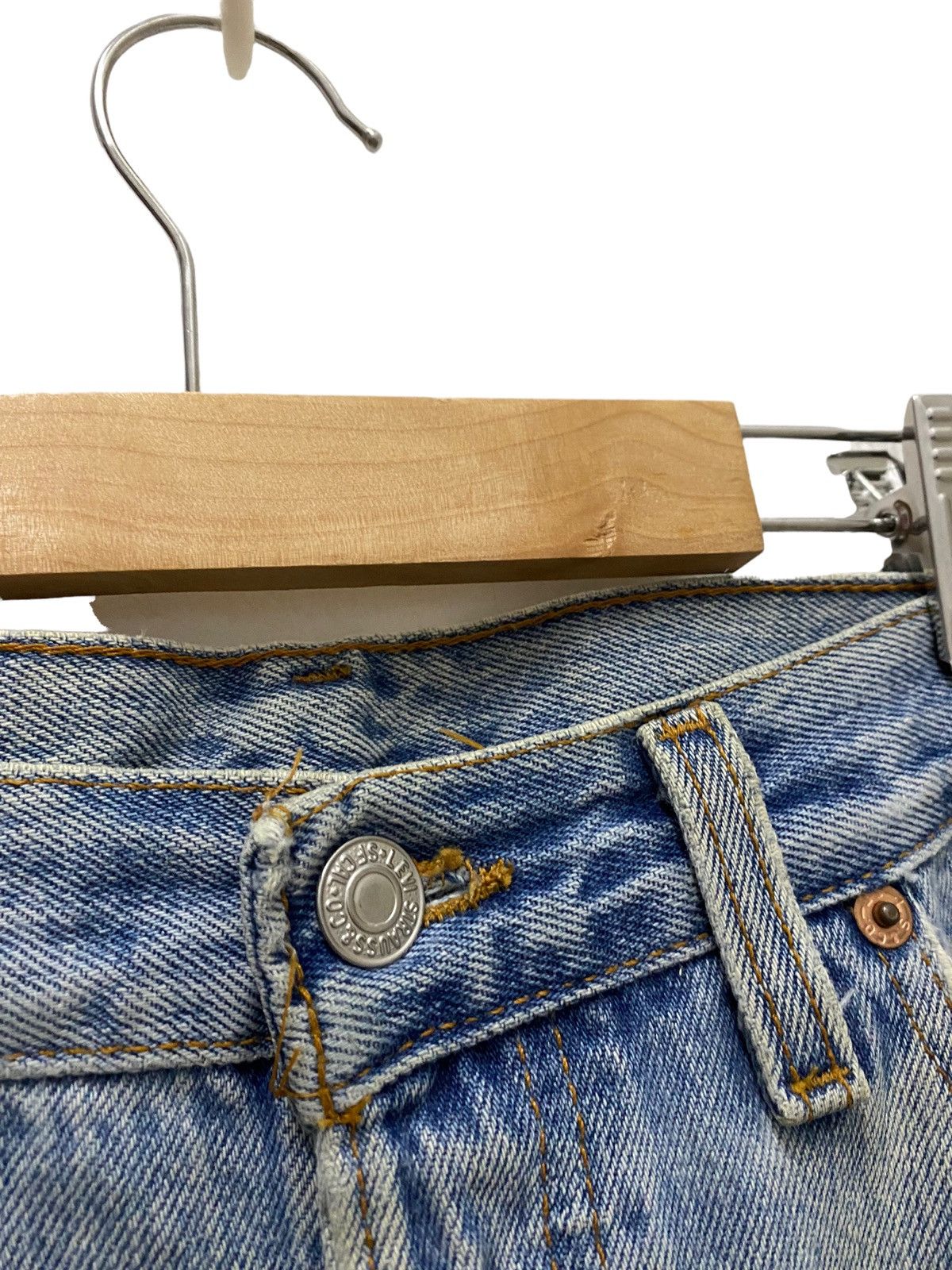 Levi's × Vintage Vintage Levi's 501 Distressed Jeans Size US 32 / EU 48 - 5 Thumbnail