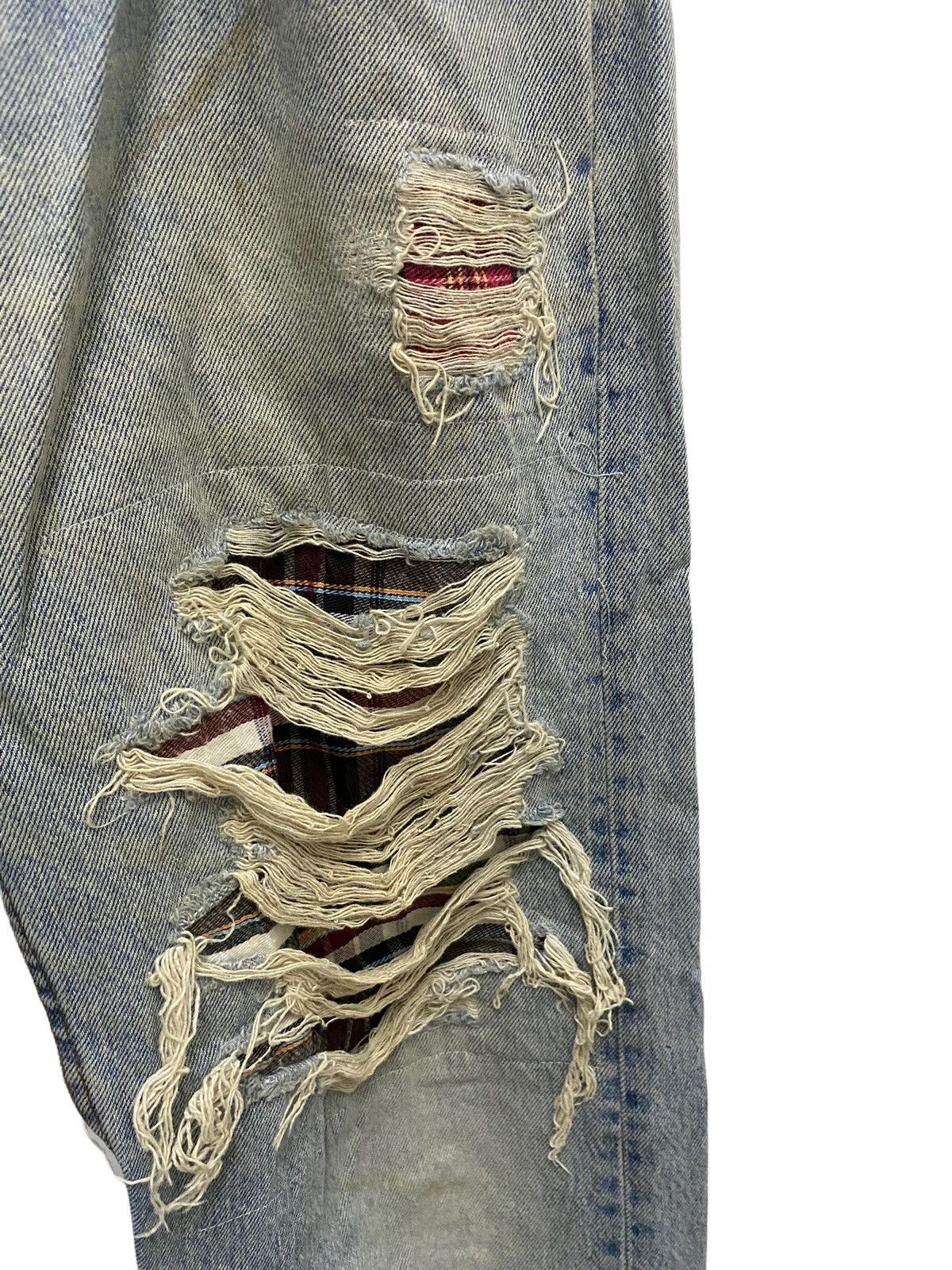 Levi's × Vintage Vintage Levi's 501 Distressed Jeans Size US 32 / EU 48 - 3 Thumbnail