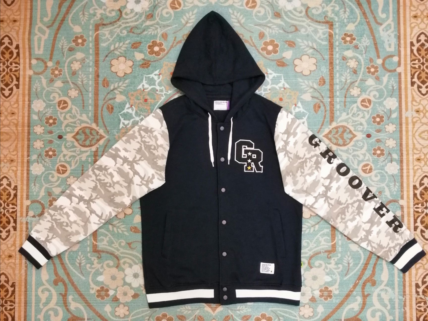 Japanese Brand GROOVER RARE CAMOUFLAGE VARSITY JACKET HOODIE Size US XL / EU 56 / 4 - 2 Thumbnail