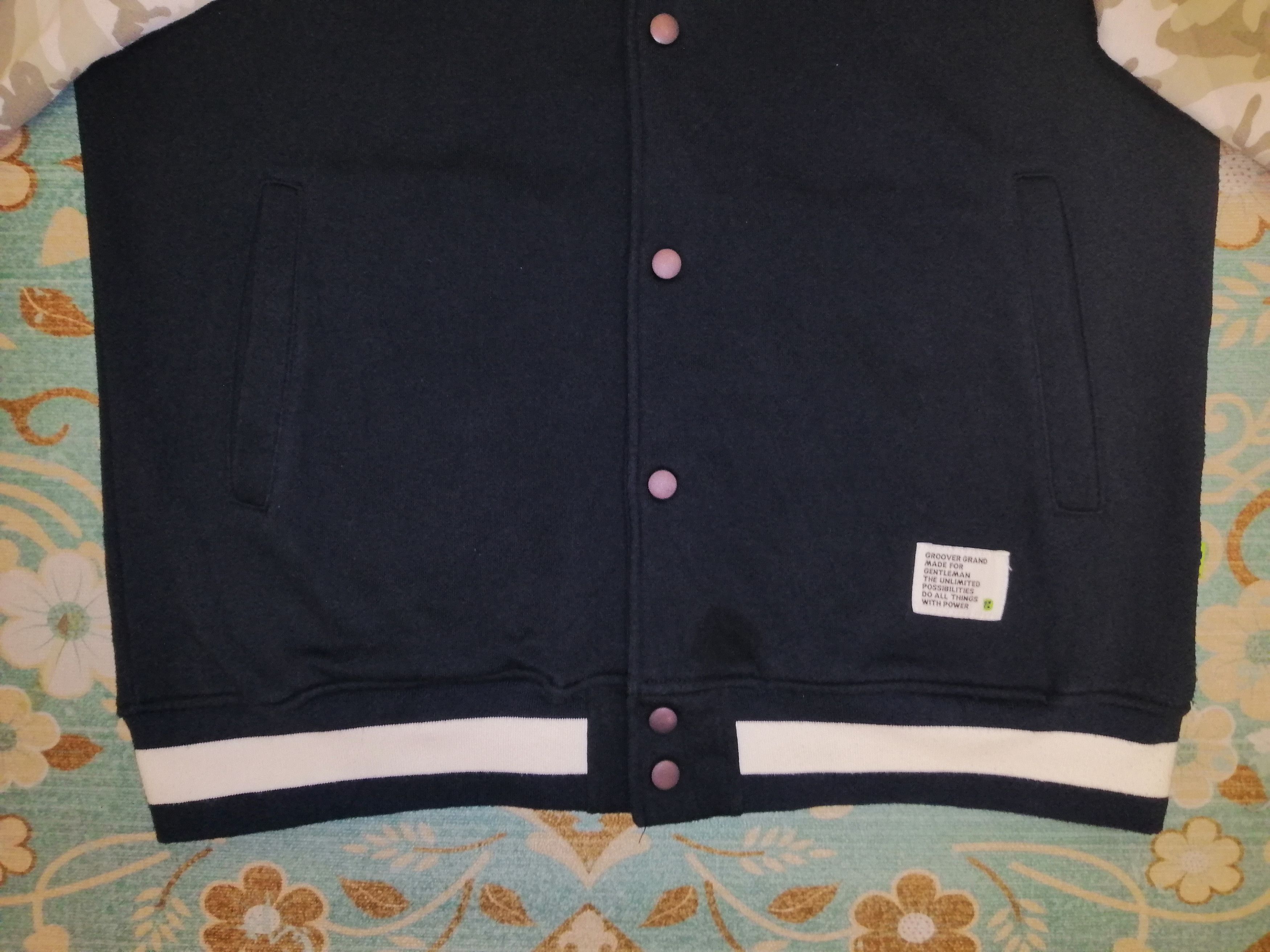 Japanese Brand GROOVER RARE CAMOUFLAGE VARSITY JACKET HOODIE Size US XL / EU 56 / 4 - 9 Thumbnail