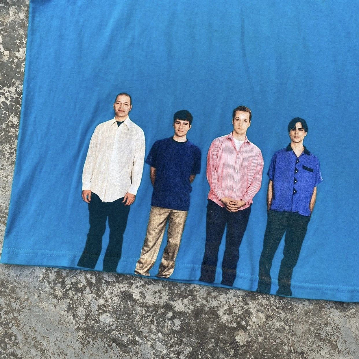 Band Tees Weezer Band Shirt. #R Size US XL / EU 56 / 4 - 5 Thumbnail