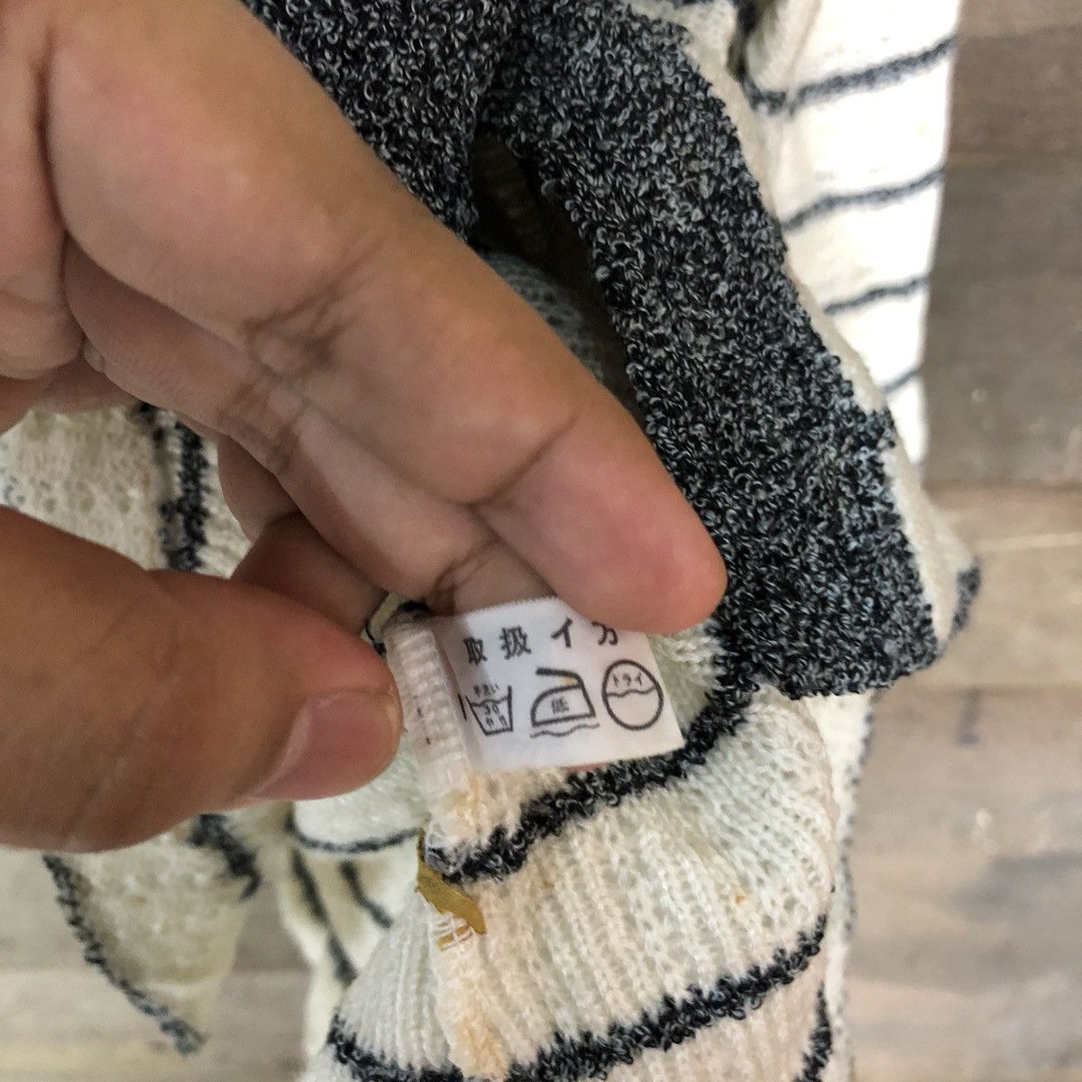 Japanese Brand Japanese Brand White Stripe Cardigan #H256 Size US M / EU 48-50 / 2 - 8 Thumbnail