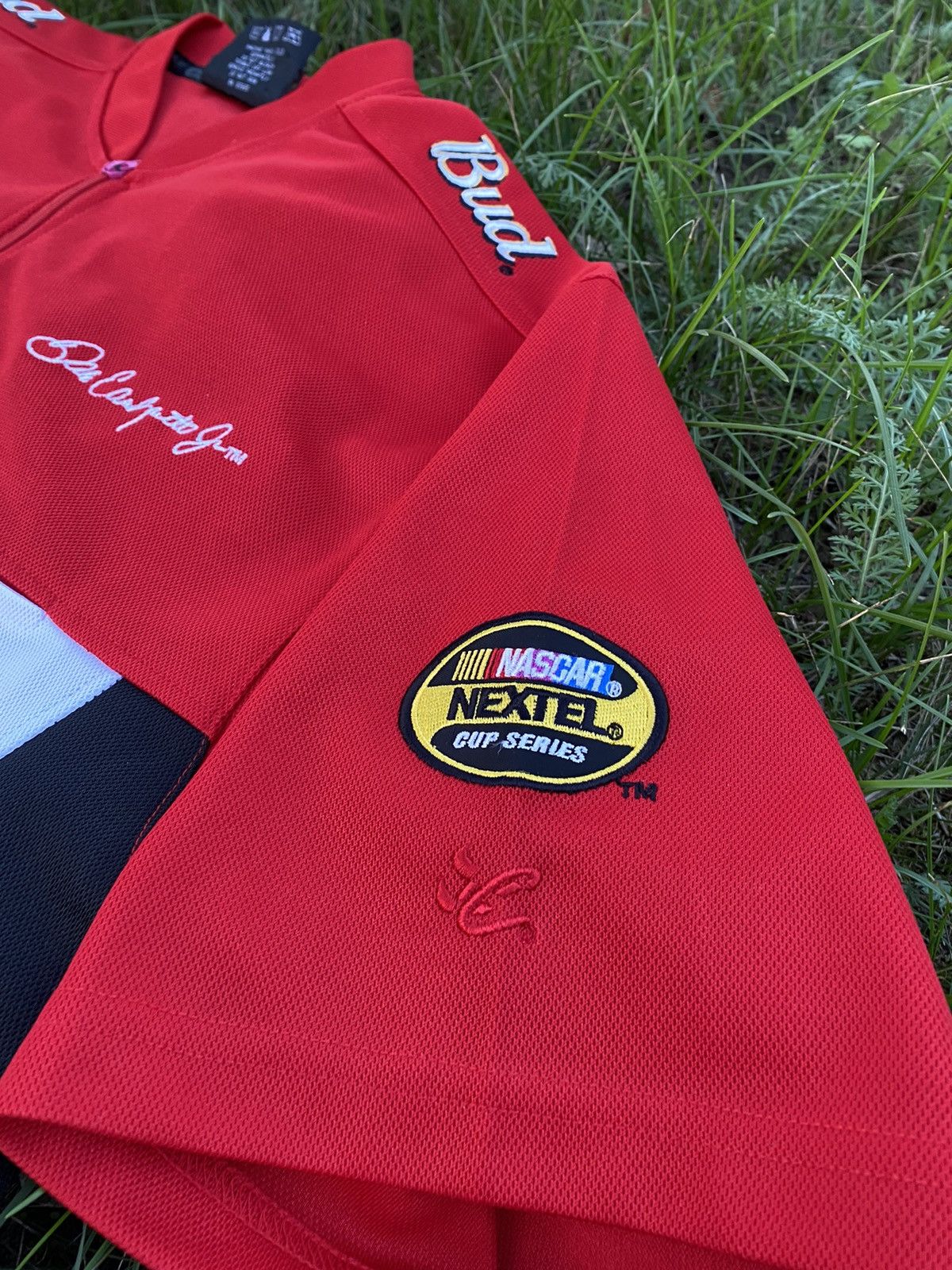 Chase Authentics × NASCAR × Vintage Vintage NASCAR Chase Zip shirt Red Budweiser 8 jersey Size US M / EU 48-50 / 2 - 3 Thumbnail