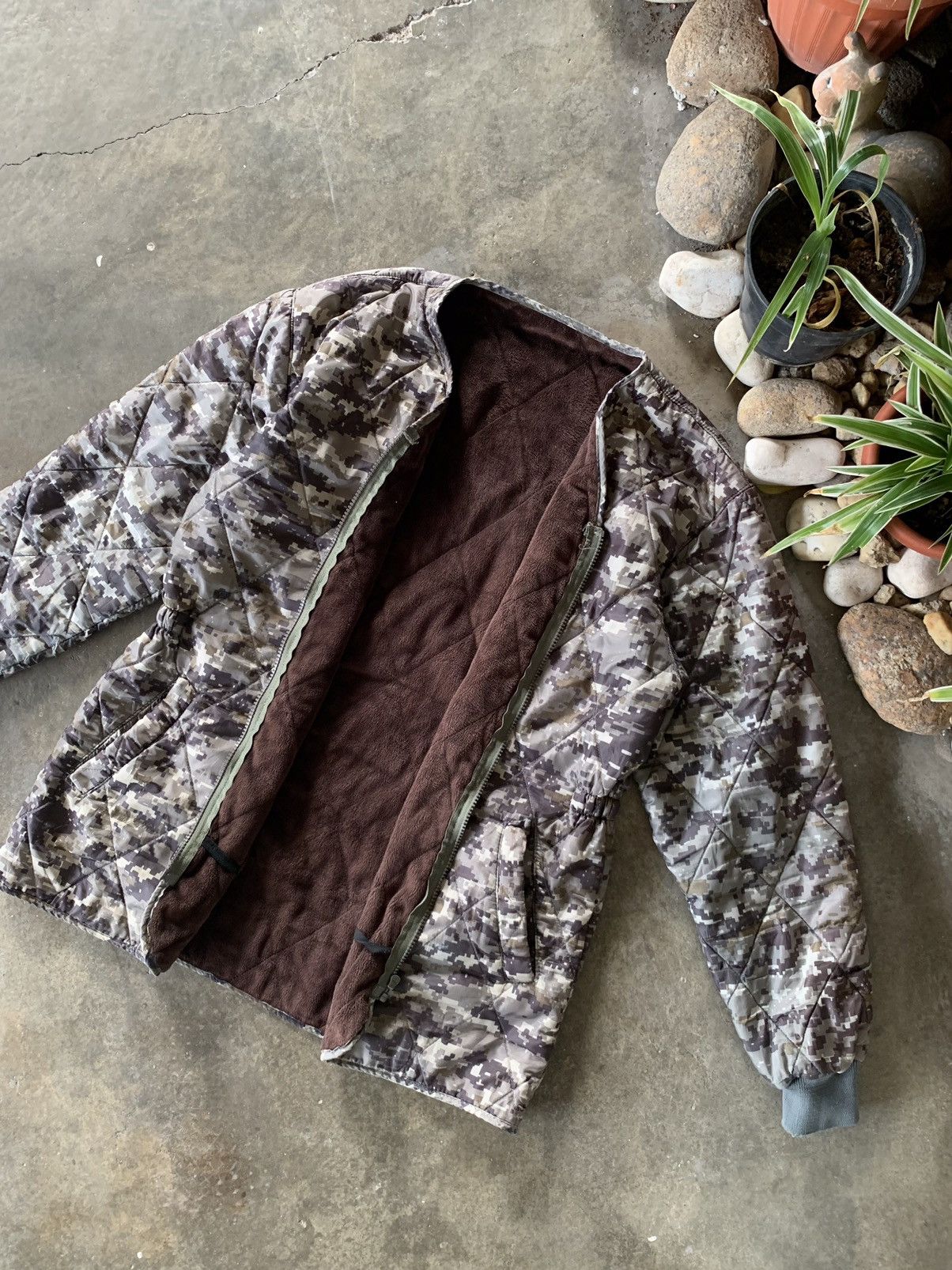 image of Vintage Military Wear Dark Chocolate Fleece Jacket in Green, Women's (Size Medium)