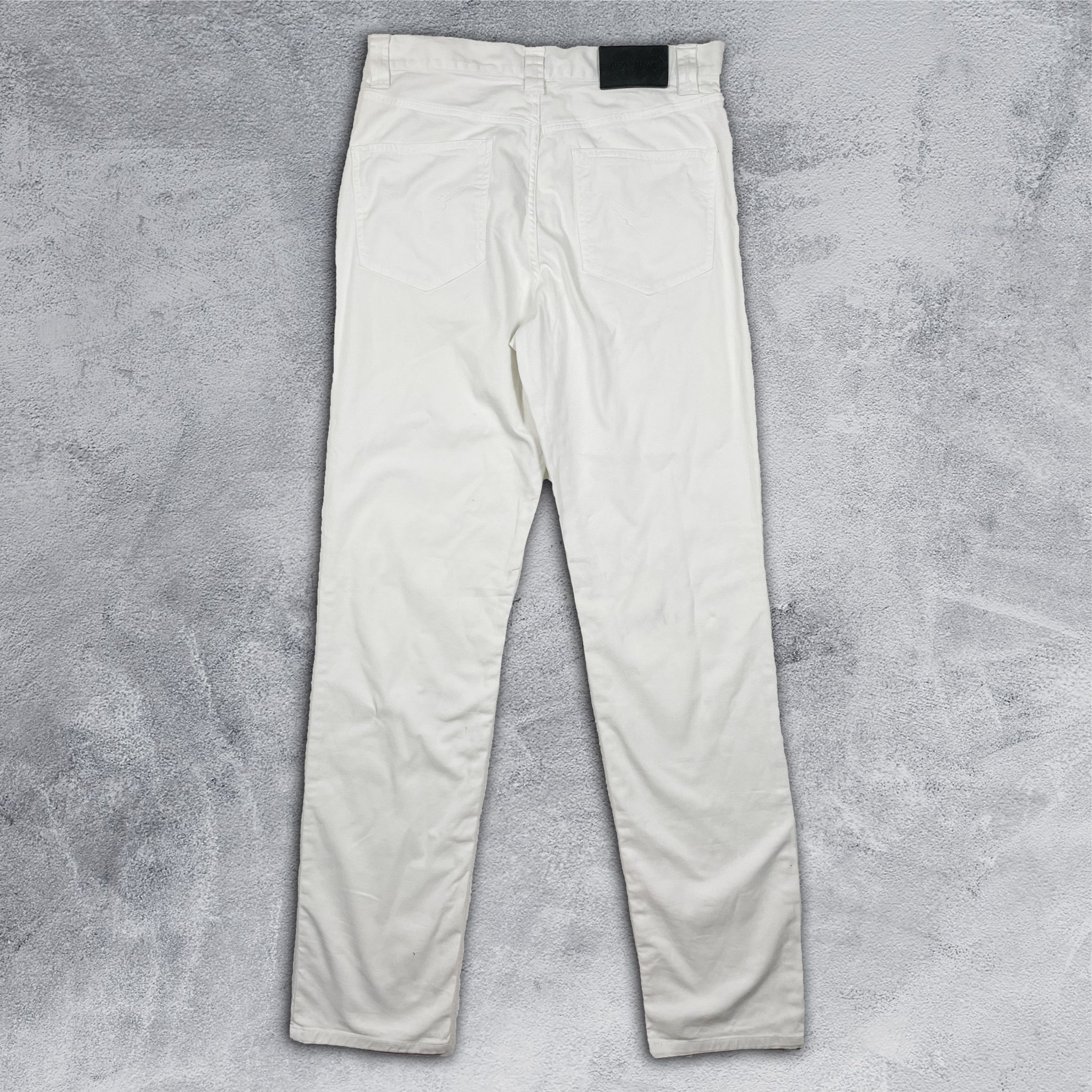 Versace × Versace Jeans Couture × Vintage Versace White Vintage Casual Pants Size US 32 / EU 48 - 1 Thumbnail
