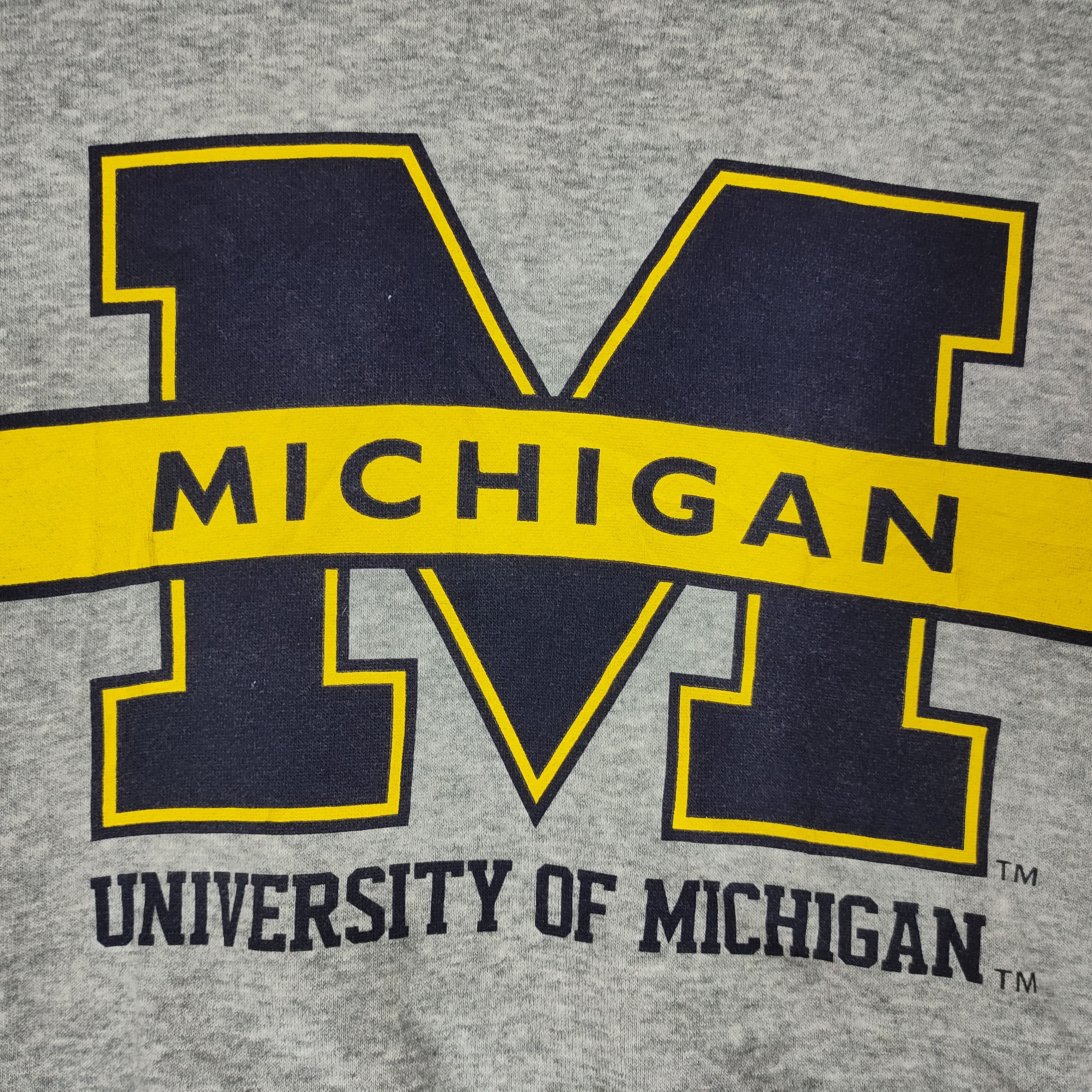 Other MICHIGAN UNIVERSITY Big Logo Uniqlo Sweatshirt Size US S / EU 44-46 / 1 - 2 Thumbnail