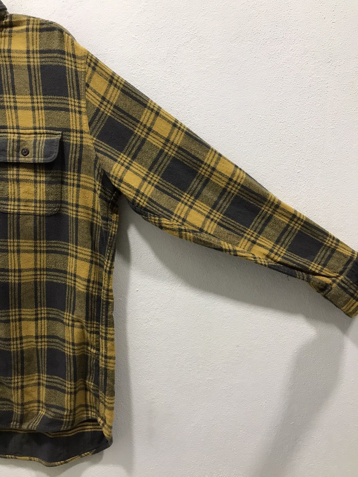 Japanese Brand × Uniqlo UNIQLO SHIRT (button ups) Size US XL / EU 56 / 4 - 4 Thumbnail