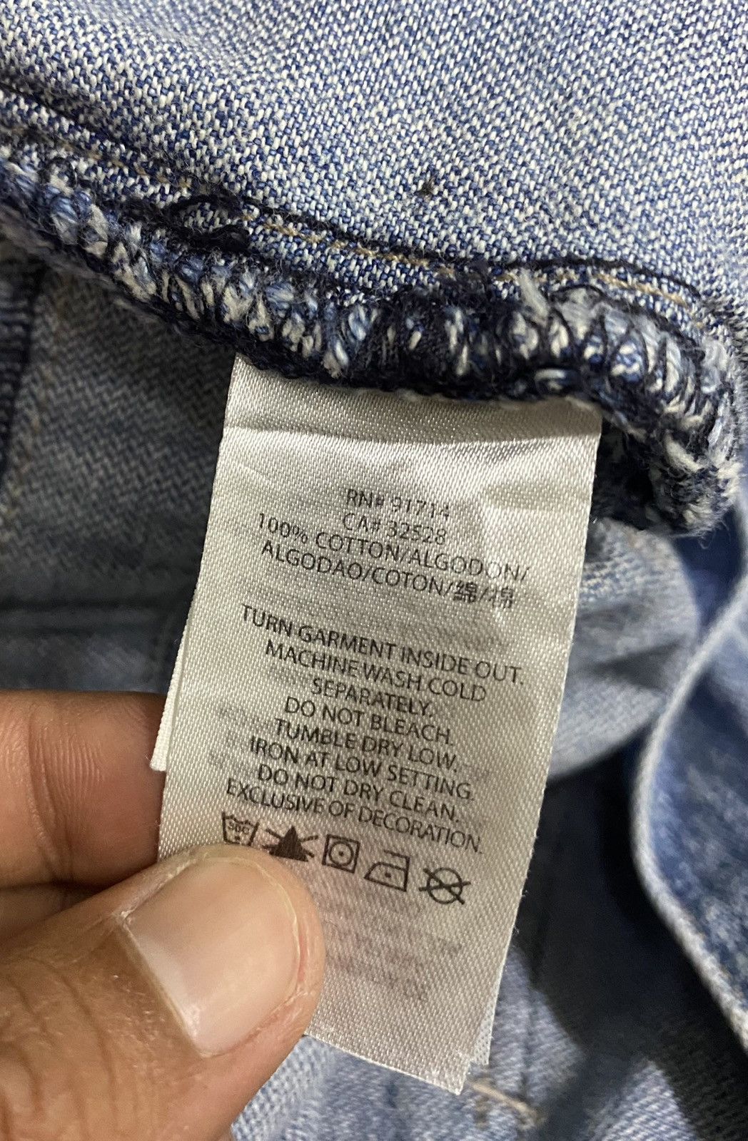 Armani Exchange ARMANI EXCHANGE Denim x Very Rare Design Size US 34 / EU 50 - 13 Thumbnail