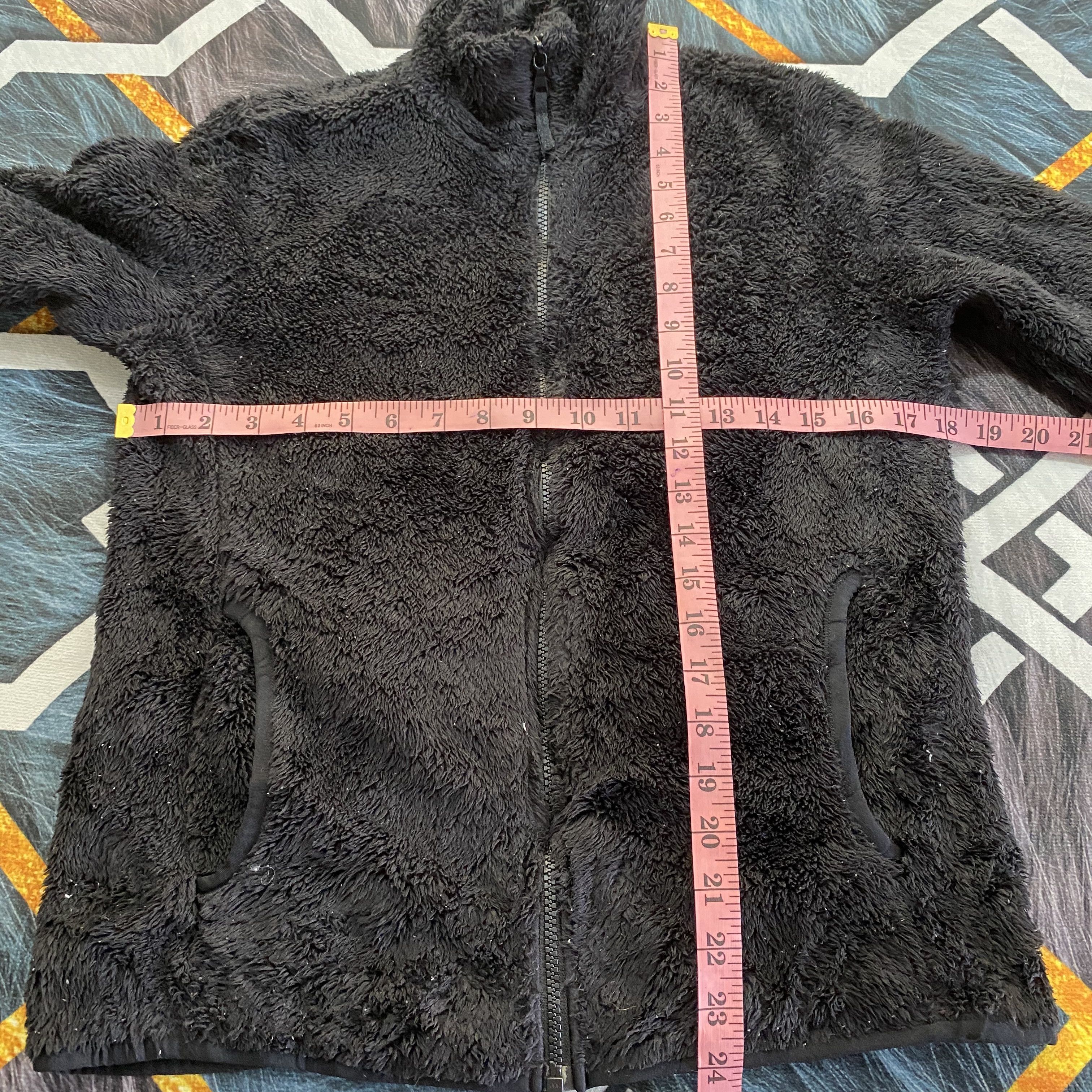 Japanese Brand × Uniqlo Uniqlo Japanese Brand Sherpa Fleece Jacket Sweater Size US S / EU 44-46 / 1 - 8 Thumbnail