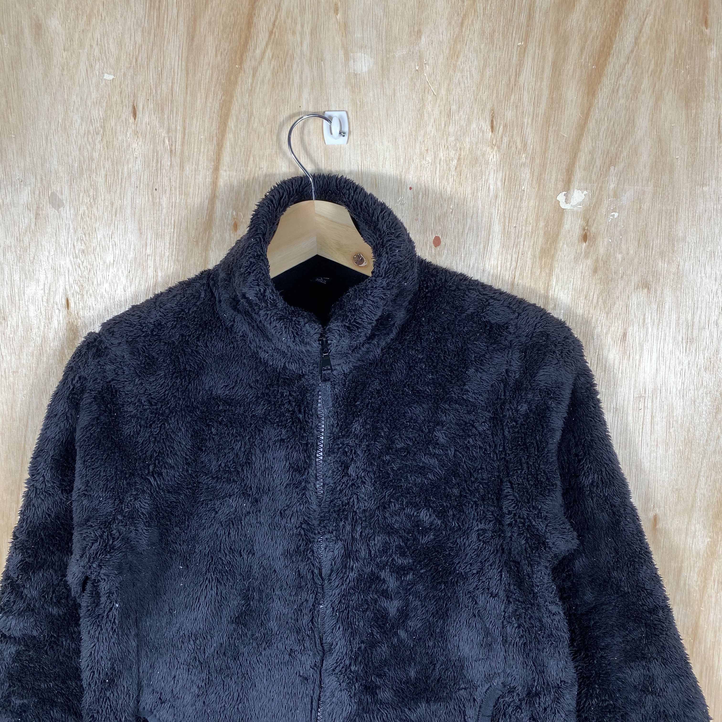 Japanese Brand × Uniqlo Uniqlo Japanese Brand Sherpa Fleece Jacket Sweater Size US S / EU 44-46 / 1 - 3 Thumbnail