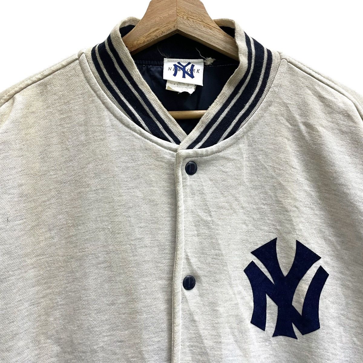 MLB 🔥 Vintage NEW YORK YANKEES Big Logo Varsity Jacket Size US L / EU 52-54 / 3 - 4 Thumbnail