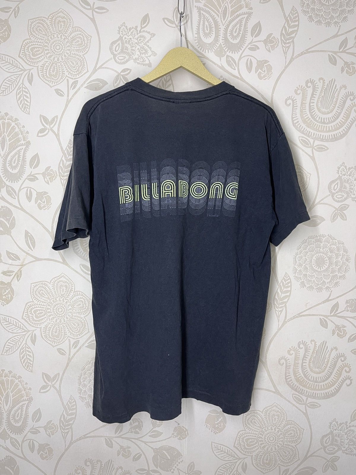 Billabong × Vintage Super Rare Billabong Vintage TShirt 1997 Single Stitching Size US L / EU 52-54 / 3 - 18 Thumbnail
