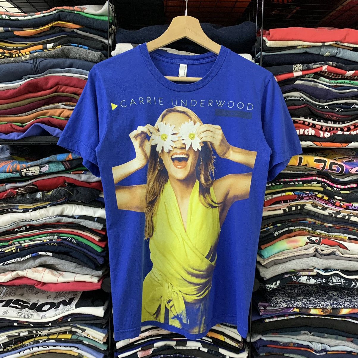Band Tees Y2K CARRIE UNDERWOOD PLAY ON TOUR Size US S / EU 44-46 / 1 - 1 Thumbnail