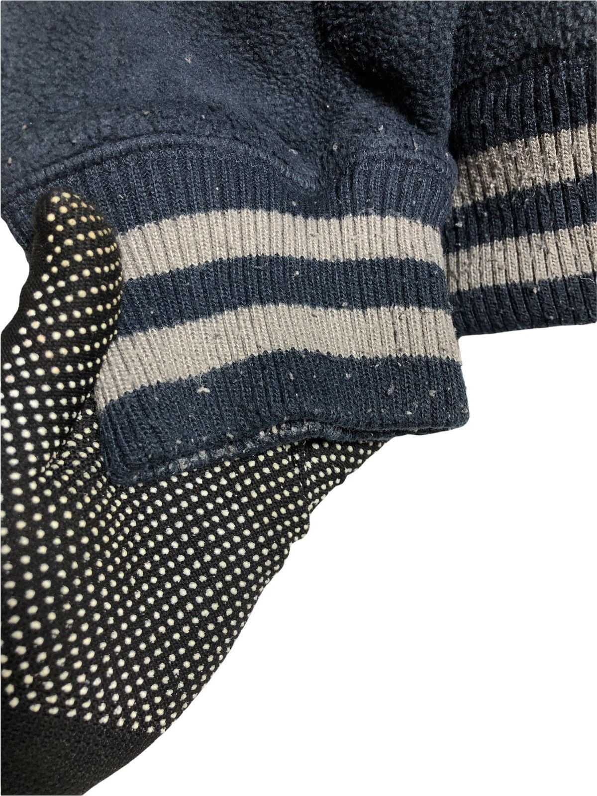 Japanese Brand × New York Yankees × Uniqlo Japanese Brand Uniqlo Yankees Logo sweater Size US L / EU 52-54 / 3 - 4 Thumbnail