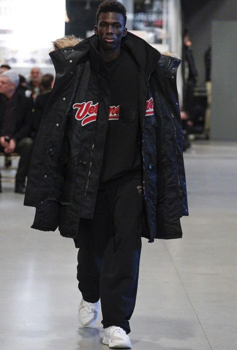 Vetements VETEMENTS 18AW DOUBLE LAYERED PARKA RUNWAY PIECE | Grailed