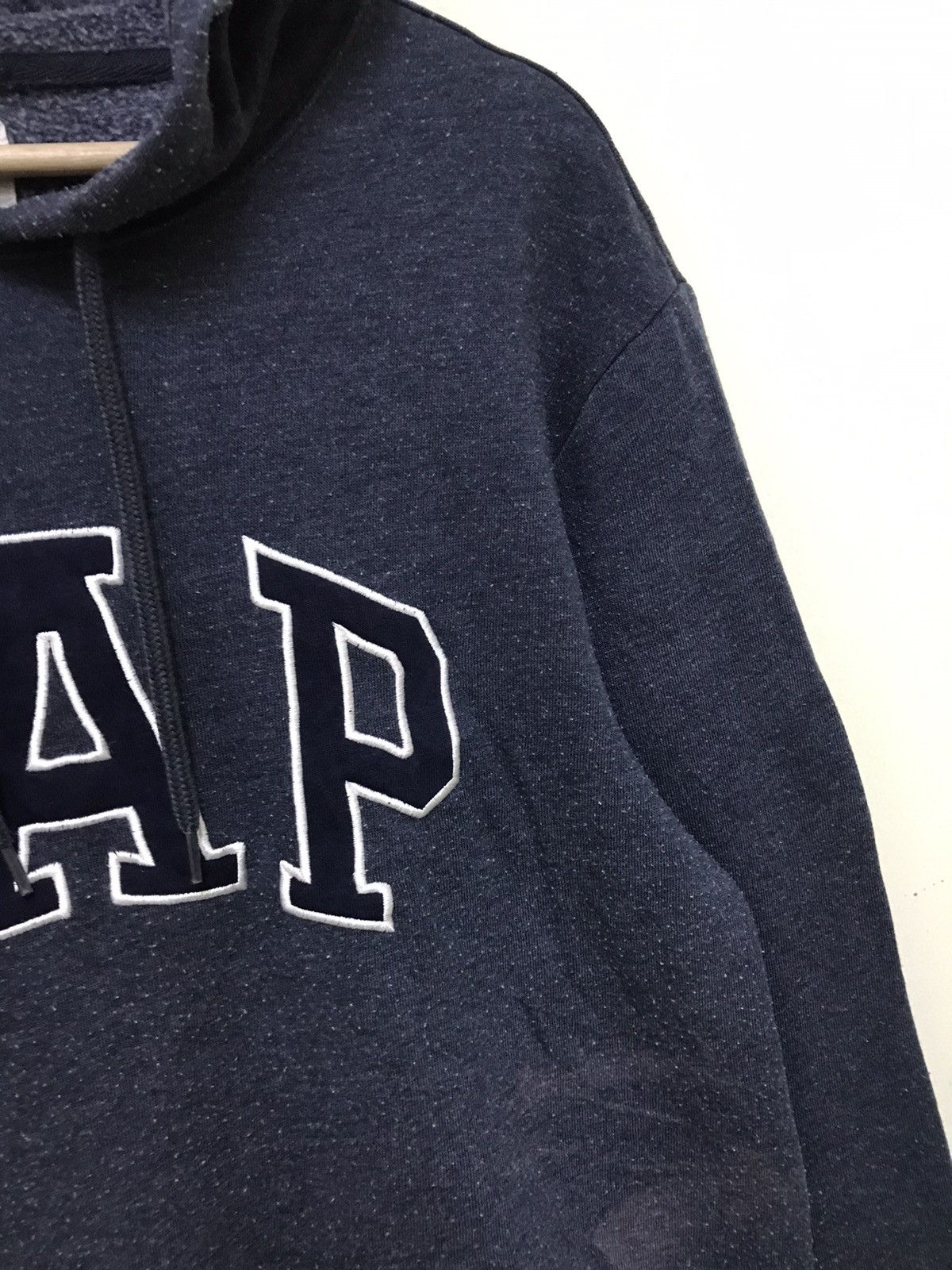 Gap Vintage Gap Hoodie Big Logo Size US M / EU 48-50 / 2 - 5 Thumbnail