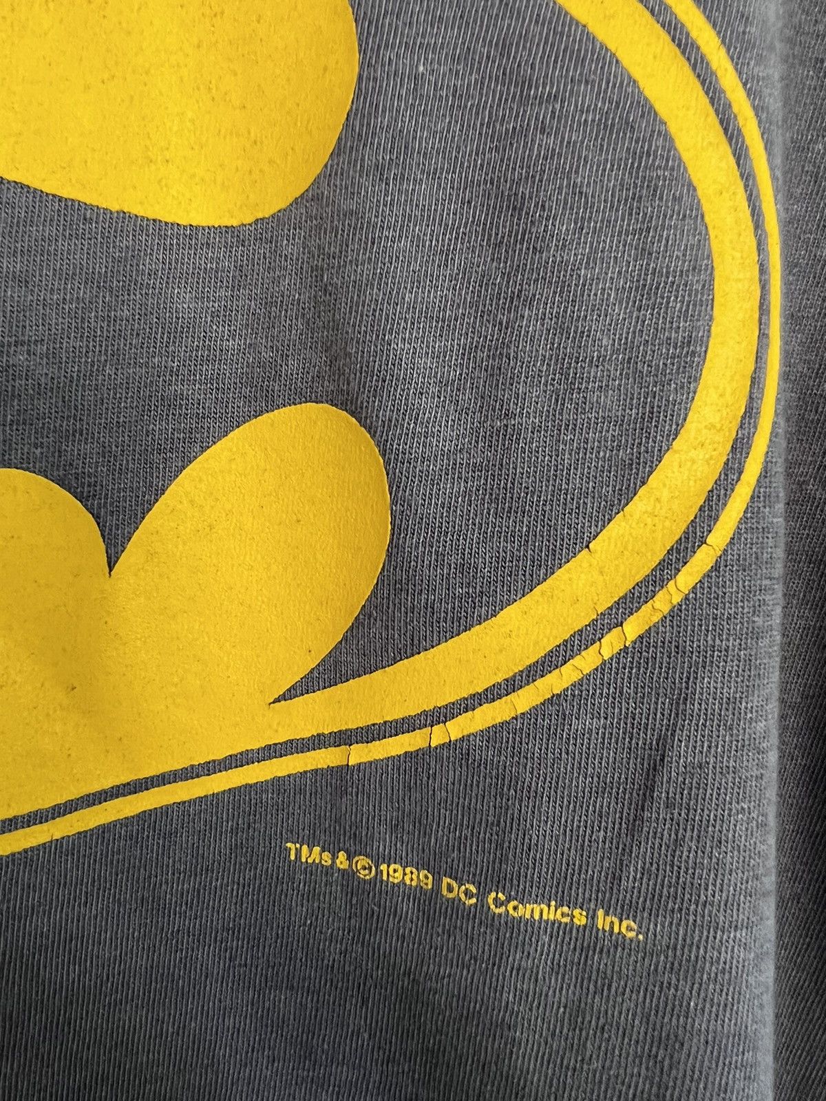 Mambo 1989 Batman-logo t-shirt, M,single-stitched, (?)MI Australia Size US M / EU 48-50 / 2 - 6 Thumbnail