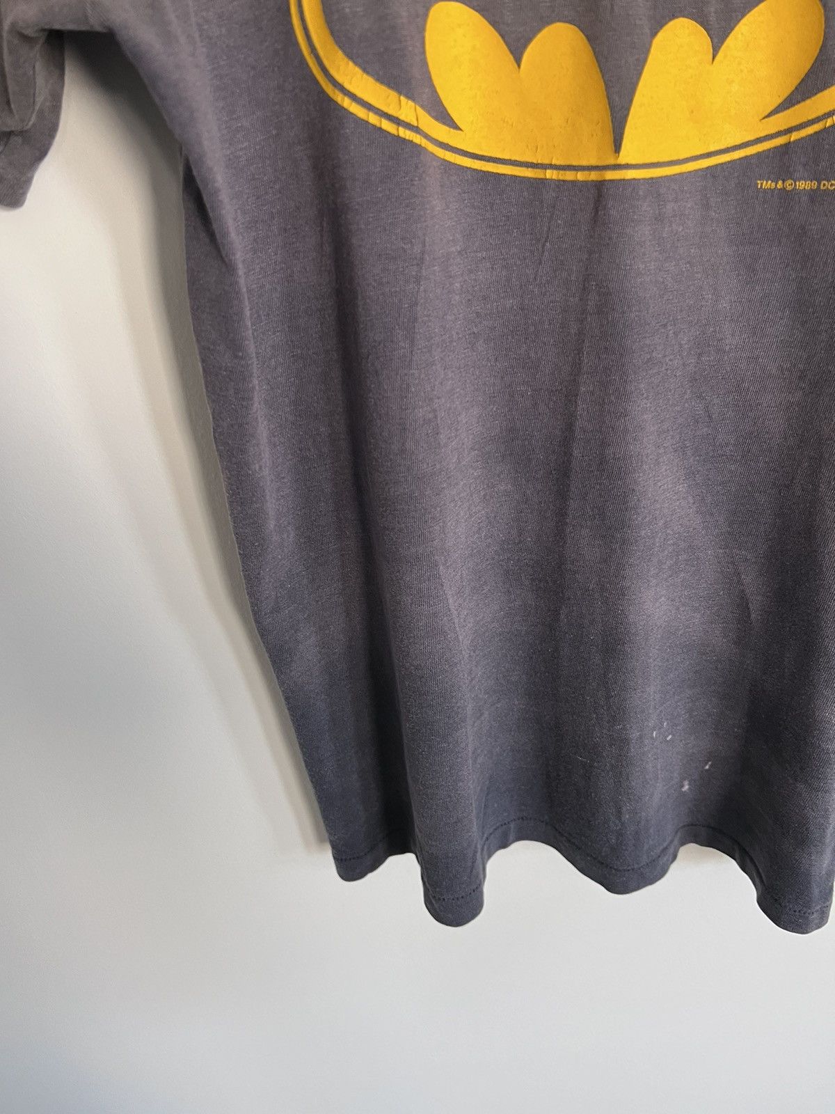 Mambo 1989 Batman-logo t-shirt, M,single-stitched, (?)MI Australia Size US M / EU 48-50 / 2 - 11 Thumbnail