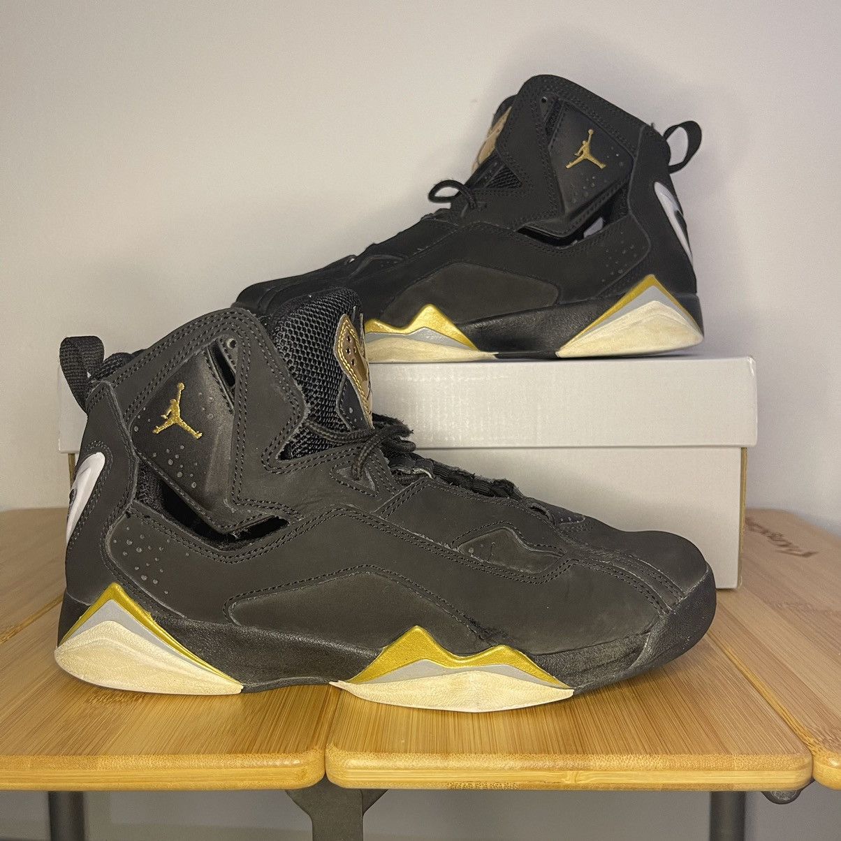 aj7 true flight