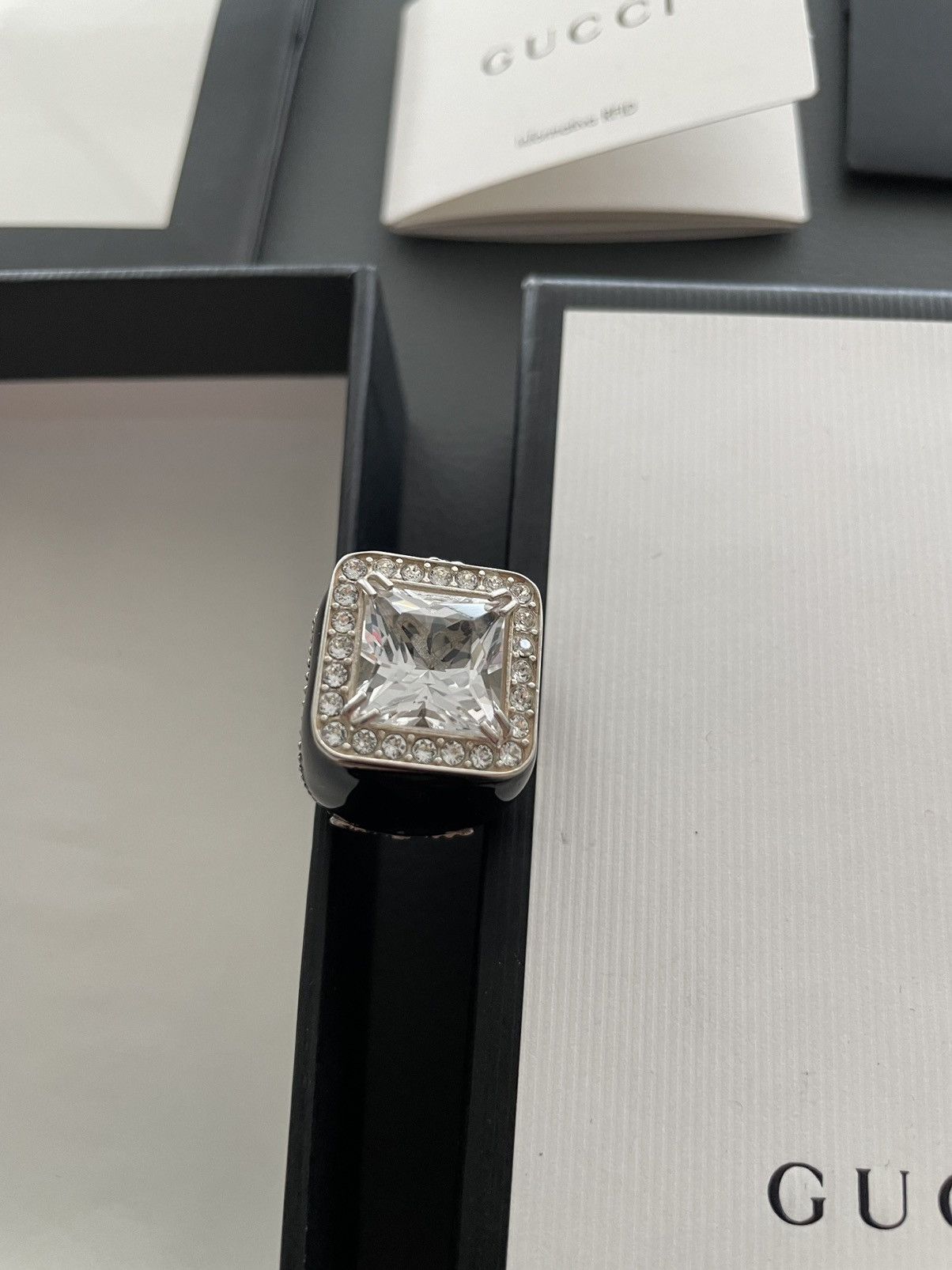 Gucci New Super Runway Limited Edition Diamond 💎 Stone Men’s Ring Size ONE SIZE - 9 Thumbnail