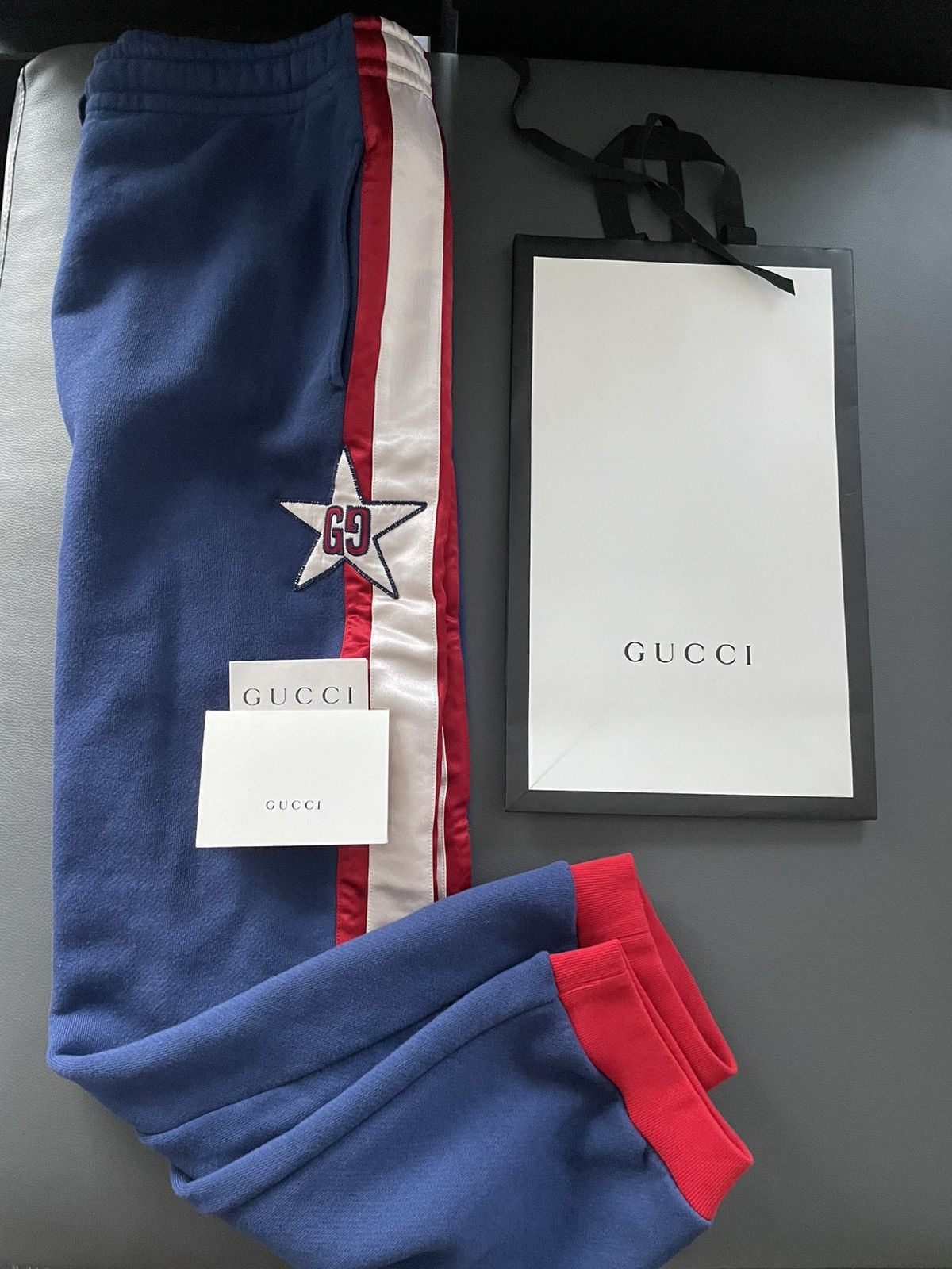 Gucci Brand NEW Super Runway Gucci Sweatpants Size US 34 / EU 50 - 2 Thumbnail