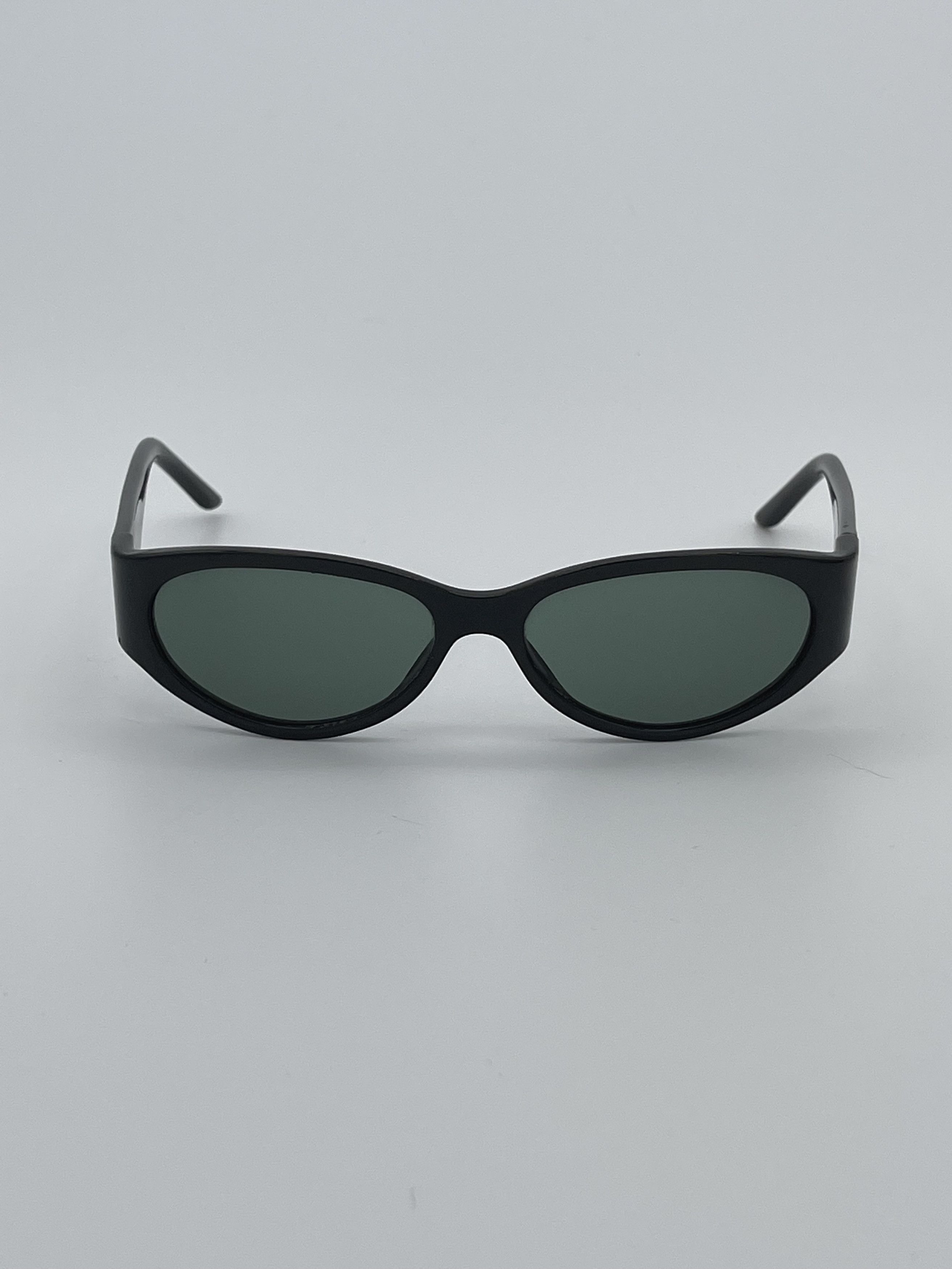 Gucci Rare Vintage Gucci Black Sunglasses Size ONE SIZE - 2 Preview