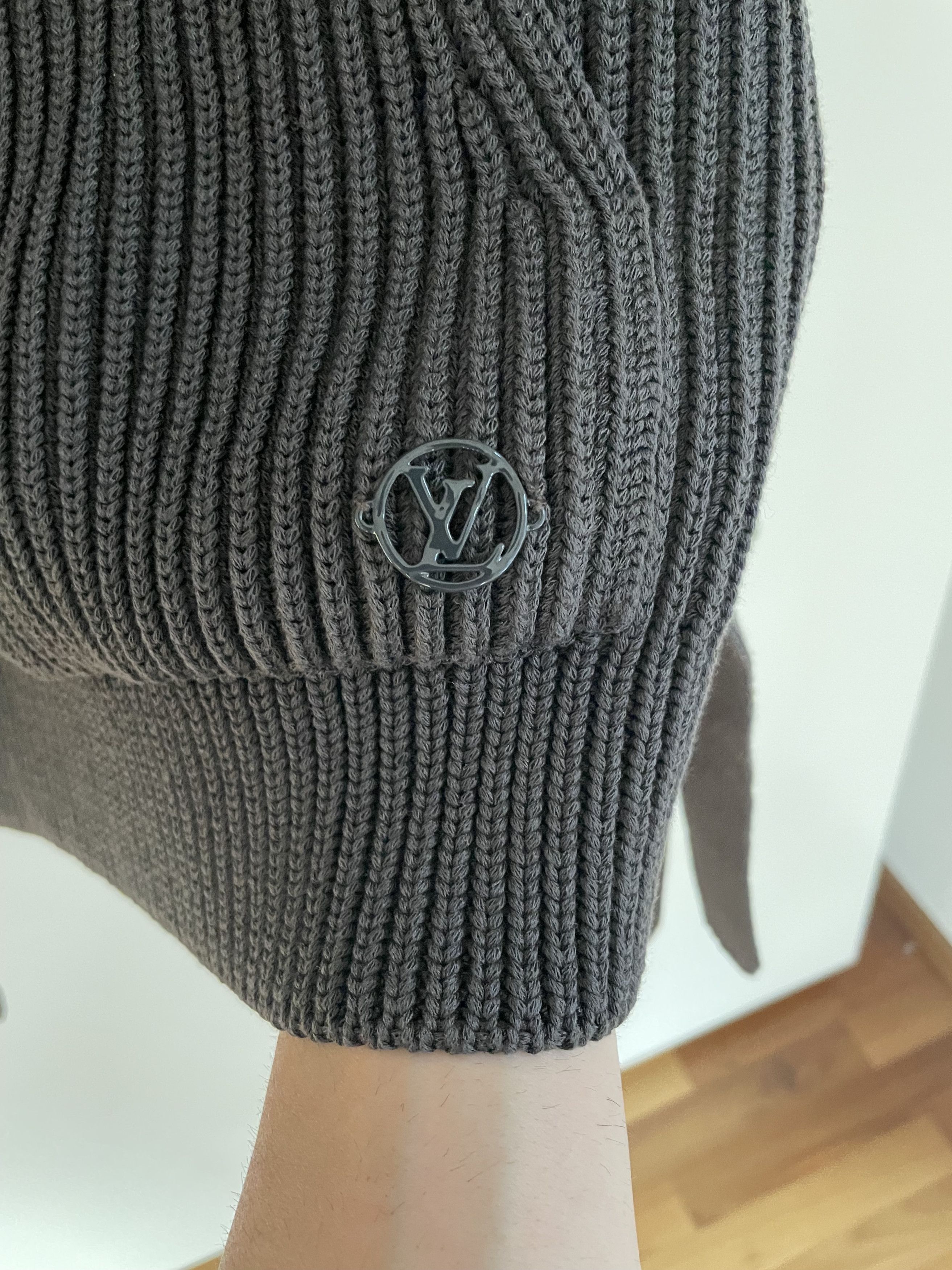 Louis Vuitton Louis Vuitton × Virgil Abloh - Detachable ties hoodie Size US M / EU 48-50 / 2 - 8 Thumbnail