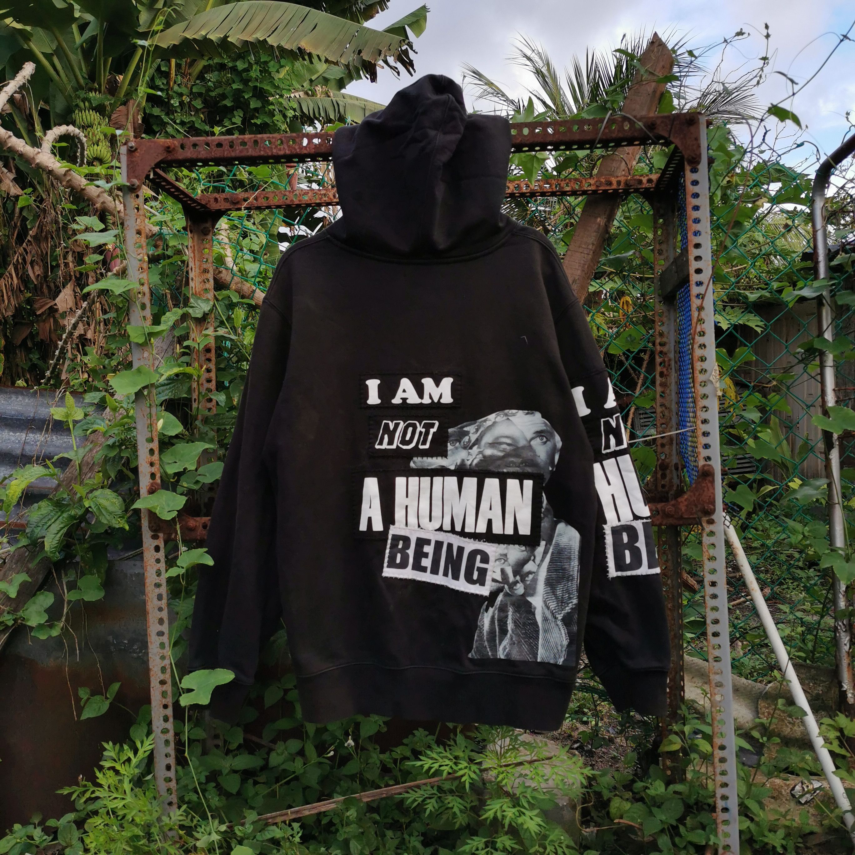 Vintage Hoodies I am not a human BEING (THE LEGENDARY OUT) | Grailed