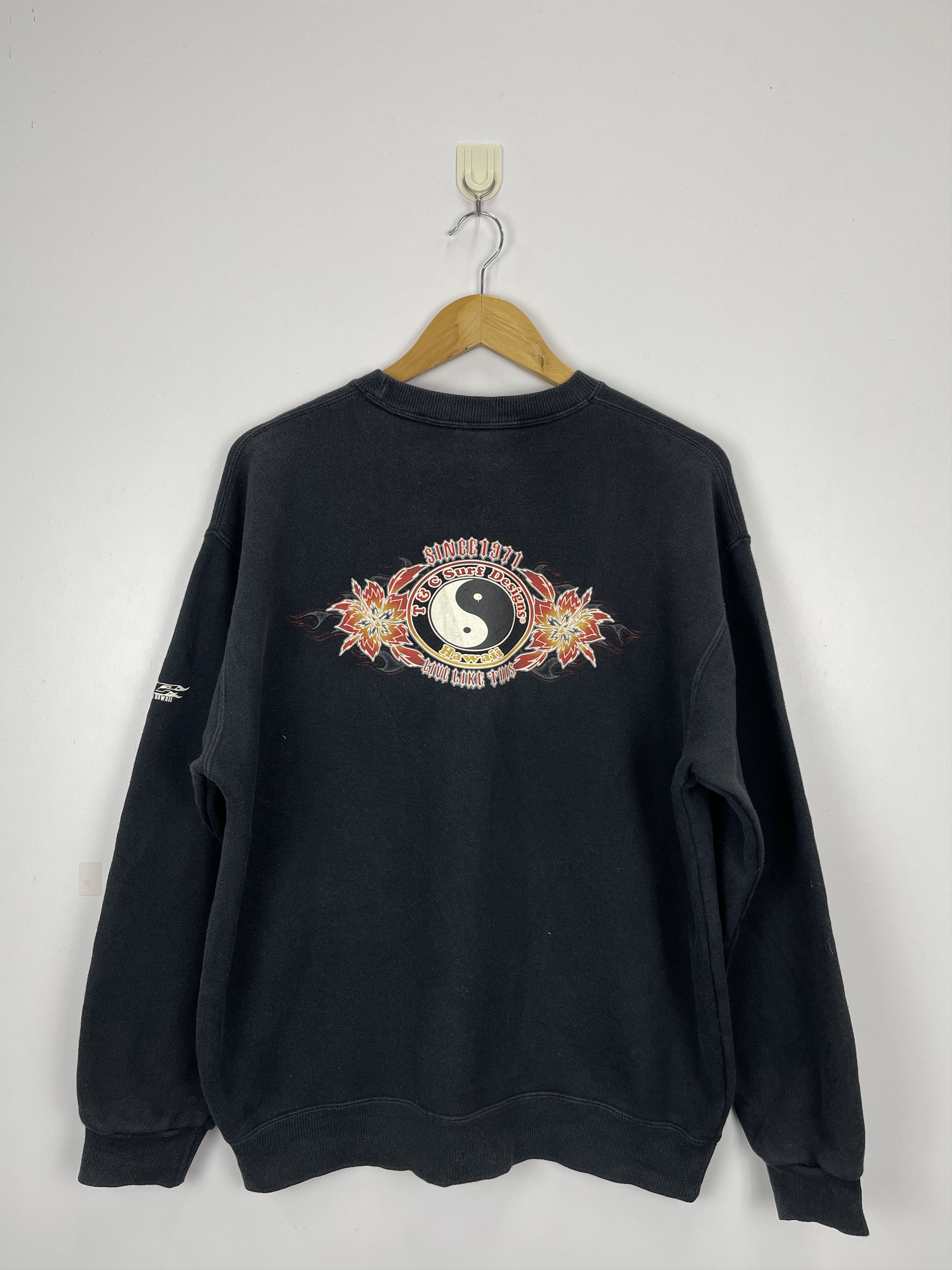 Vintage Vintage T&C Surf Design Hawaii Thai Chi Sweatshirt Size US M / EU 48-50 / 2 - 2 Thumbnail