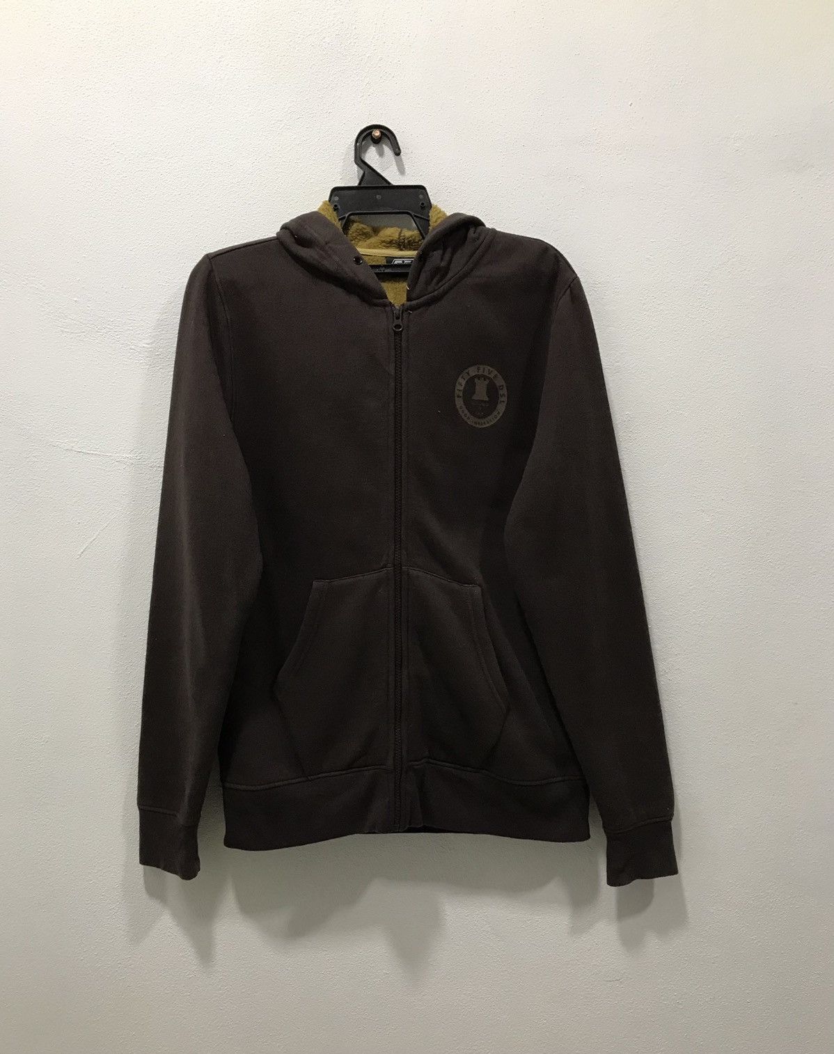 image of 55 Dsl Good Impression Sweater Gcw23 in Brown, Men's (Size Large)