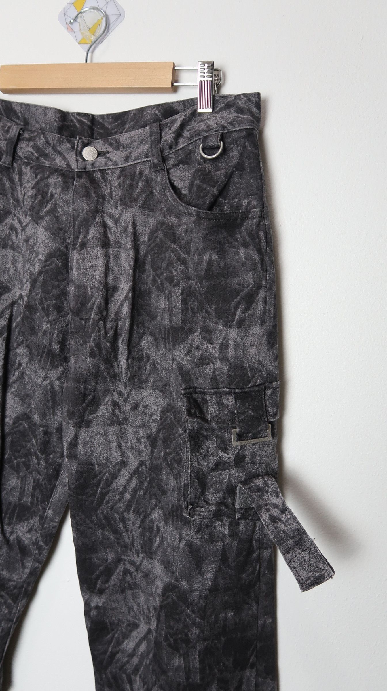 Japanese Brand Japan Slash Number Bondage Cargo Pants Size US 30 / EU 46 - 2 Thumbnail