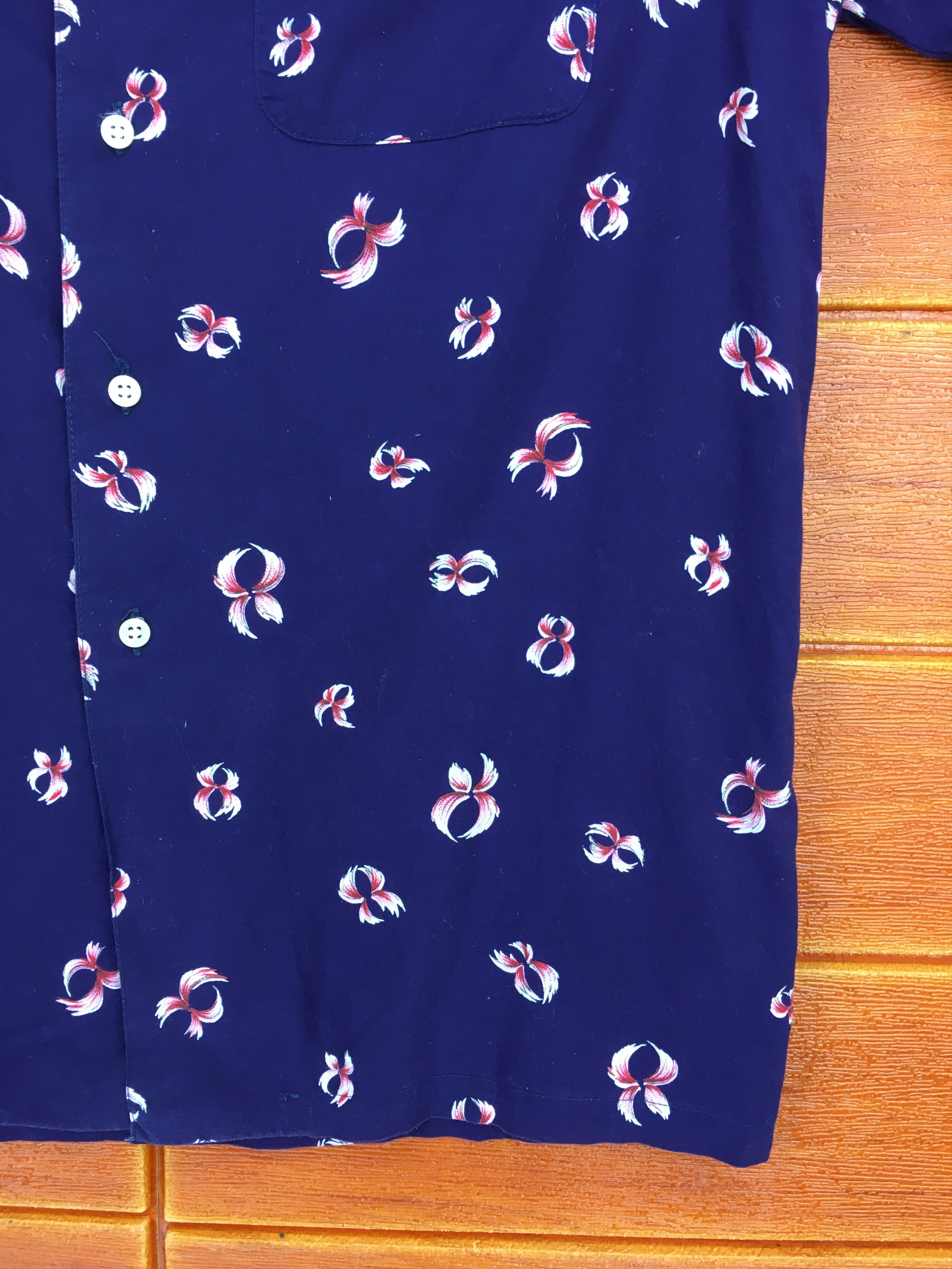 Vintage Vintage RUCK JOBBER All Over Print Hawaiian Shirt Size US S / EU 44-46 / 1 - 4 Thumbnail