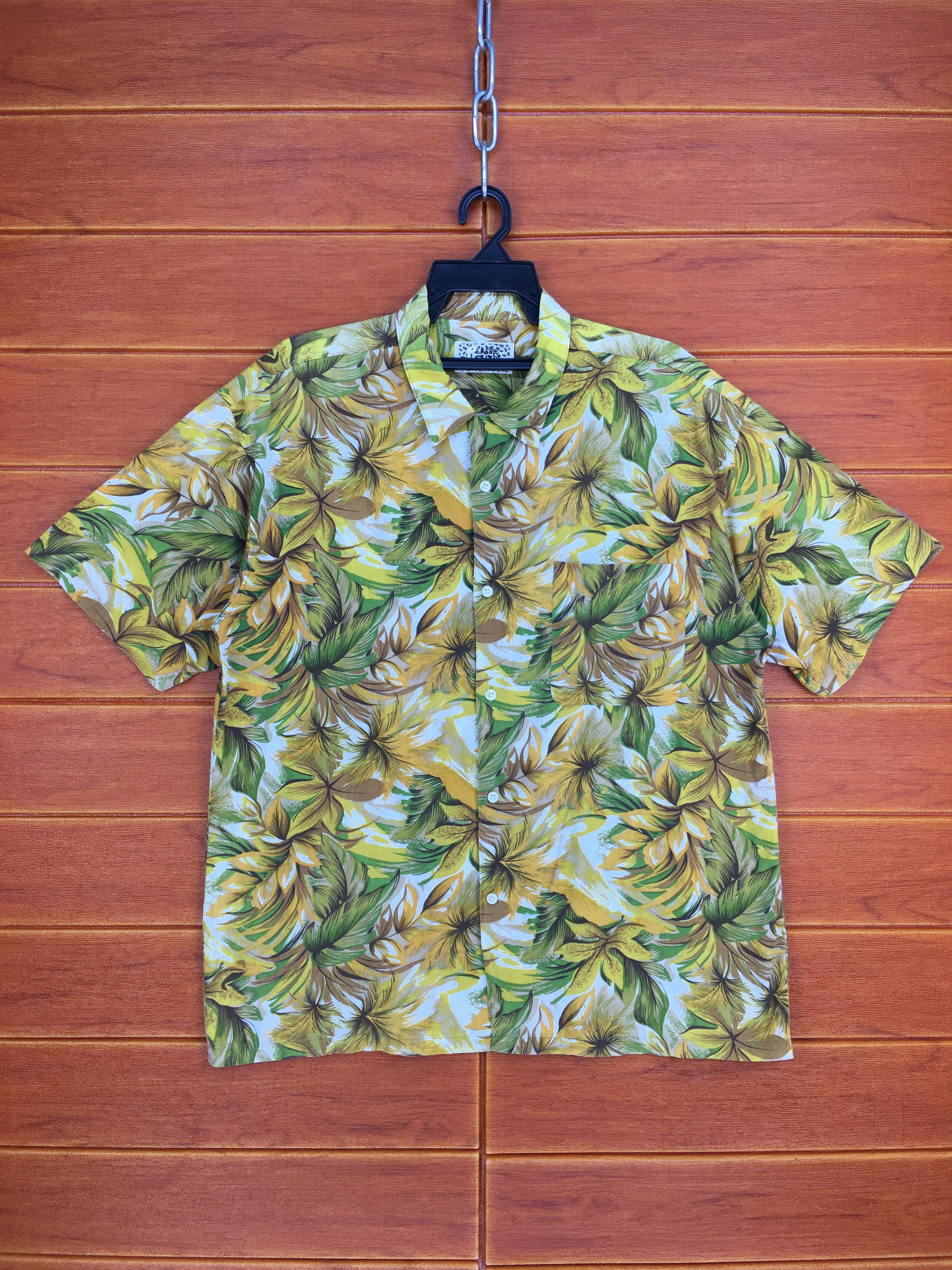 Vintage Vintage Hawaiian CLASSIC SAFARI Lakevictoria Shirt Size US L / EU 52-54 / 3 - 1 Thumbnail