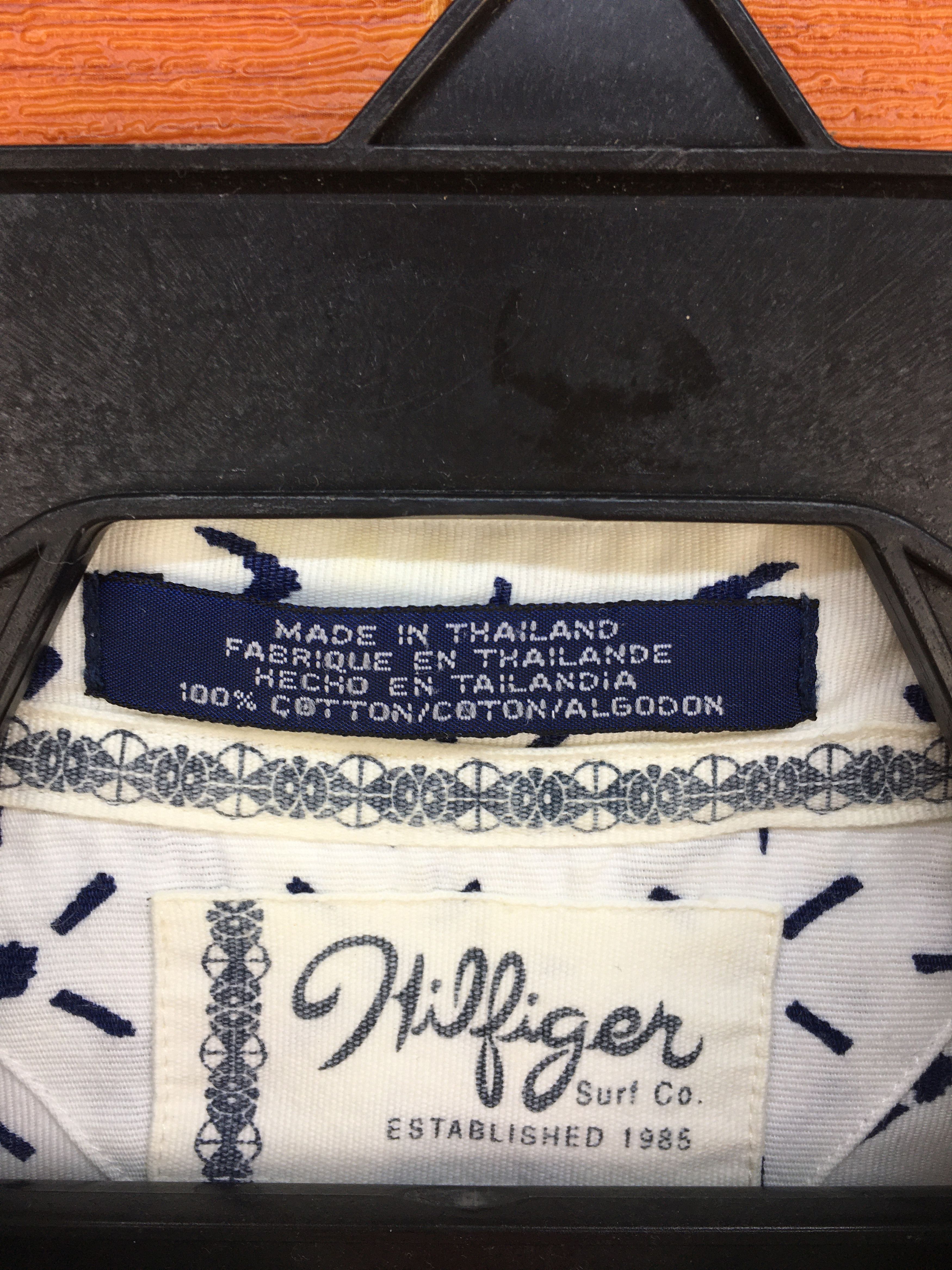Tommy Hilfiger Vintage 90s TOMMY HILFIGER Native Navajo Hawaiian Shirt Size US M / EU 48-50 / 2 - 7 Thumbnail