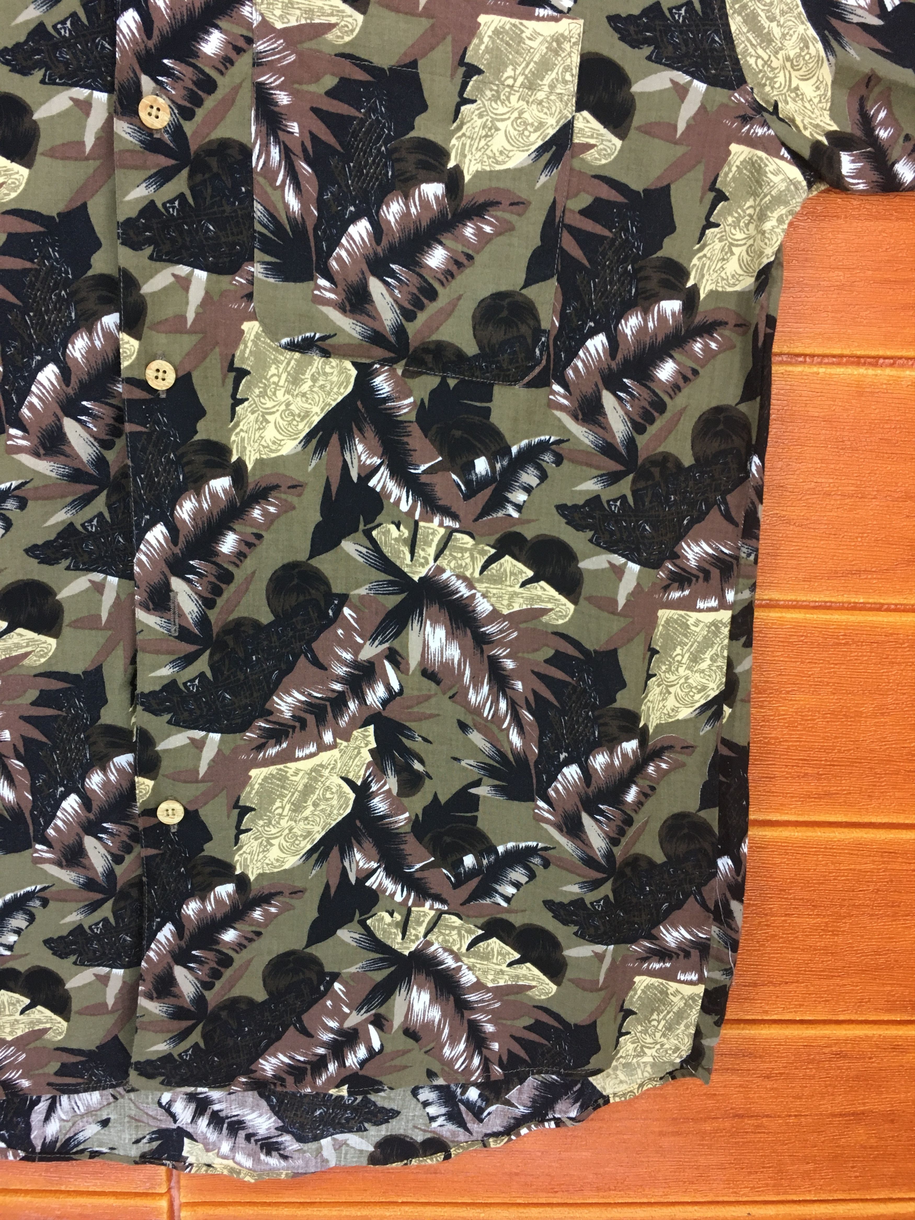 Hysteric Glamour Vintage Japanese UME COLLECTIONS Hawaiian Shirt Size US M / EU 48-50 / 2 - 4 Thumbnail