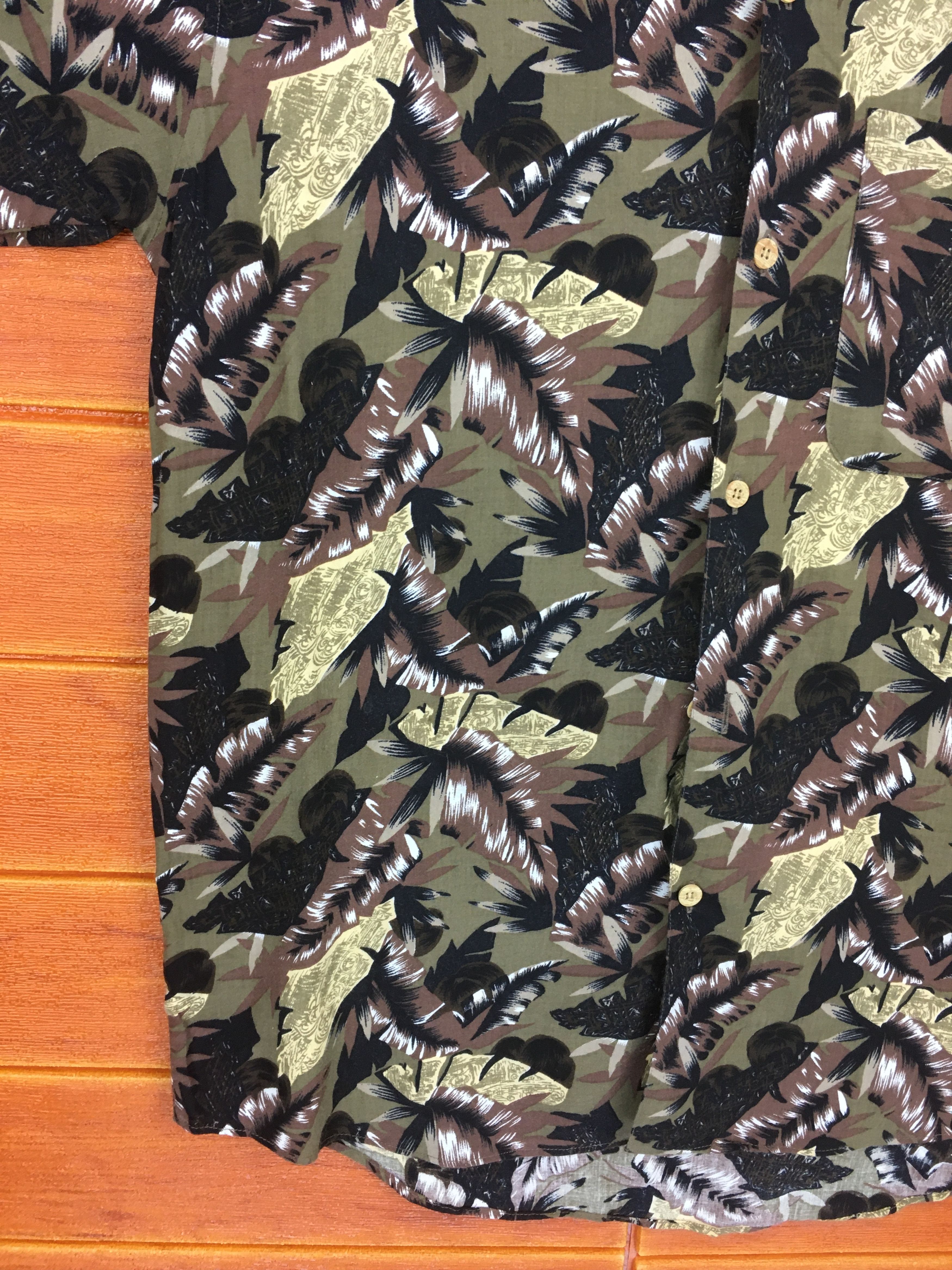Hysteric Glamour Vintage Japanese UME COLLECTIONS Hawaiian Shirt Size US M / EU 48-50 / 2 - 3 Thumbnail
