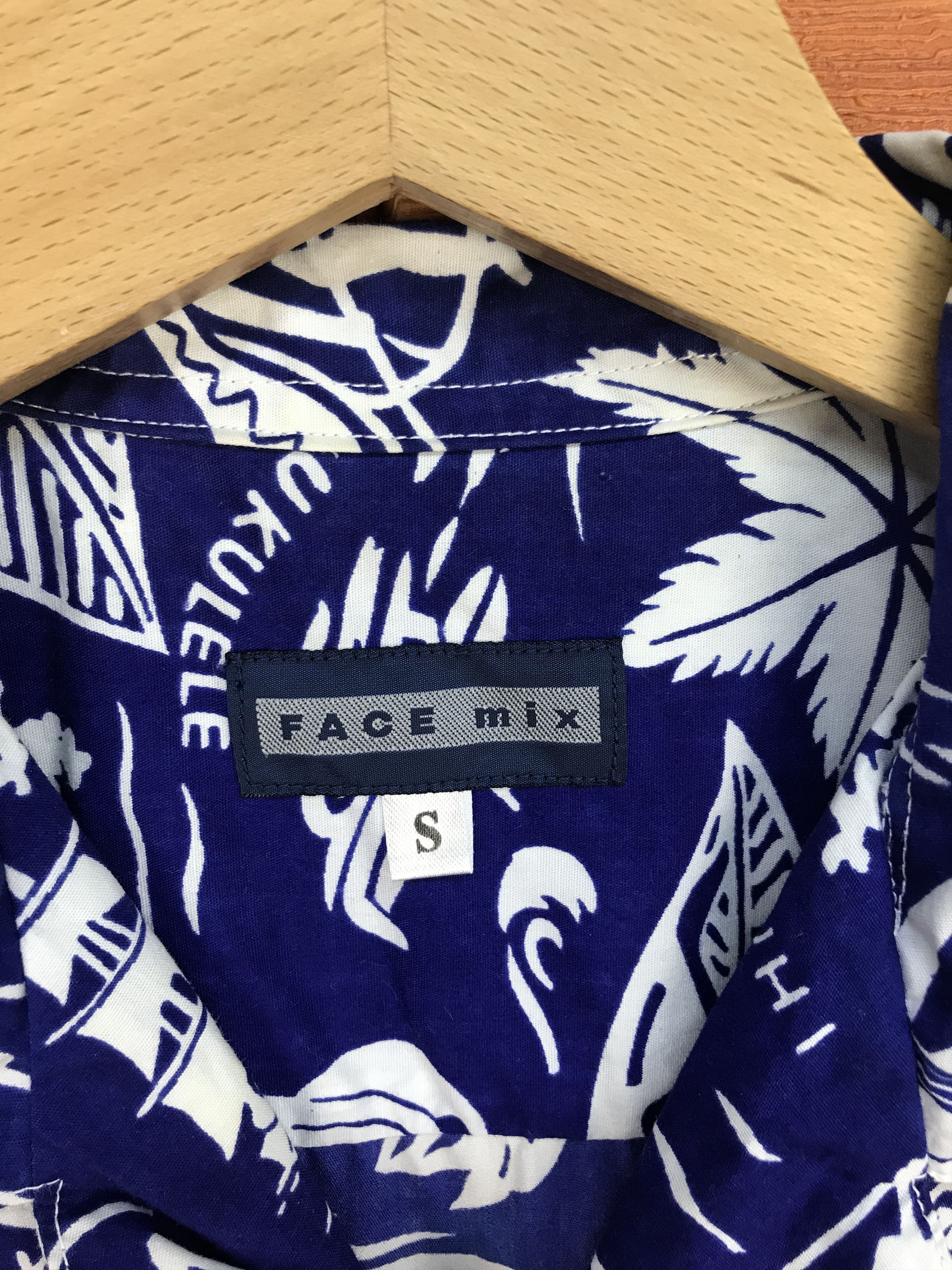 Hysteric Glamour Japanese Hawaiian Face Mix Hawaii Symbolic Shirt Size US S / EU 44-46 / 1 - 5 Thumbnail
