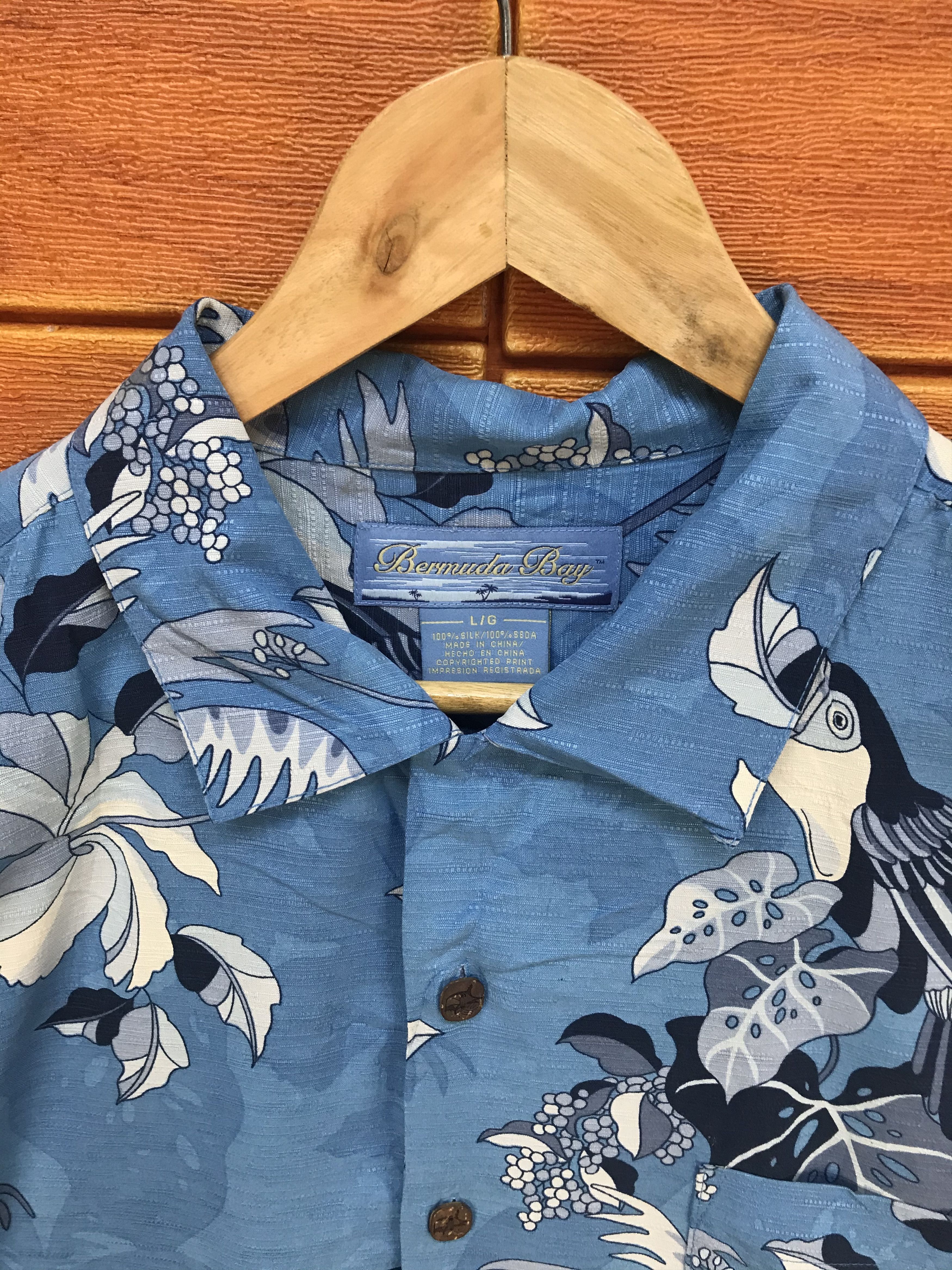 Vintage Vintage Bermuda Bay Silk Kingfishers & Flowers Hawaiian Size US L / EU 52-54 / 3 - 5 Thumbnail