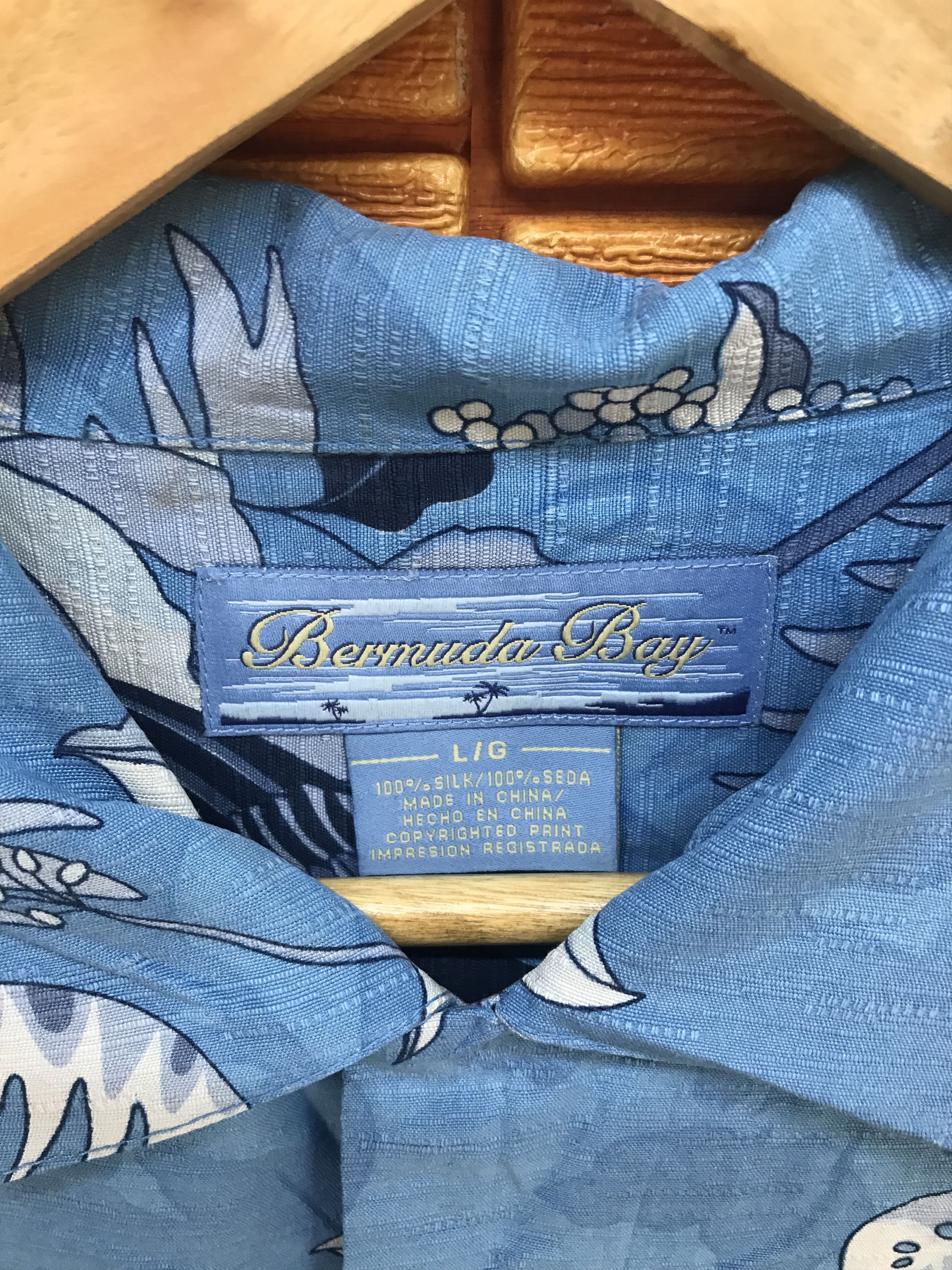 Vintage Vintage Bermuda Bay Silk Kingfishers & Flowers Hawaiian Size US L / EU 52-54 / 3 - 6 Thumbnail