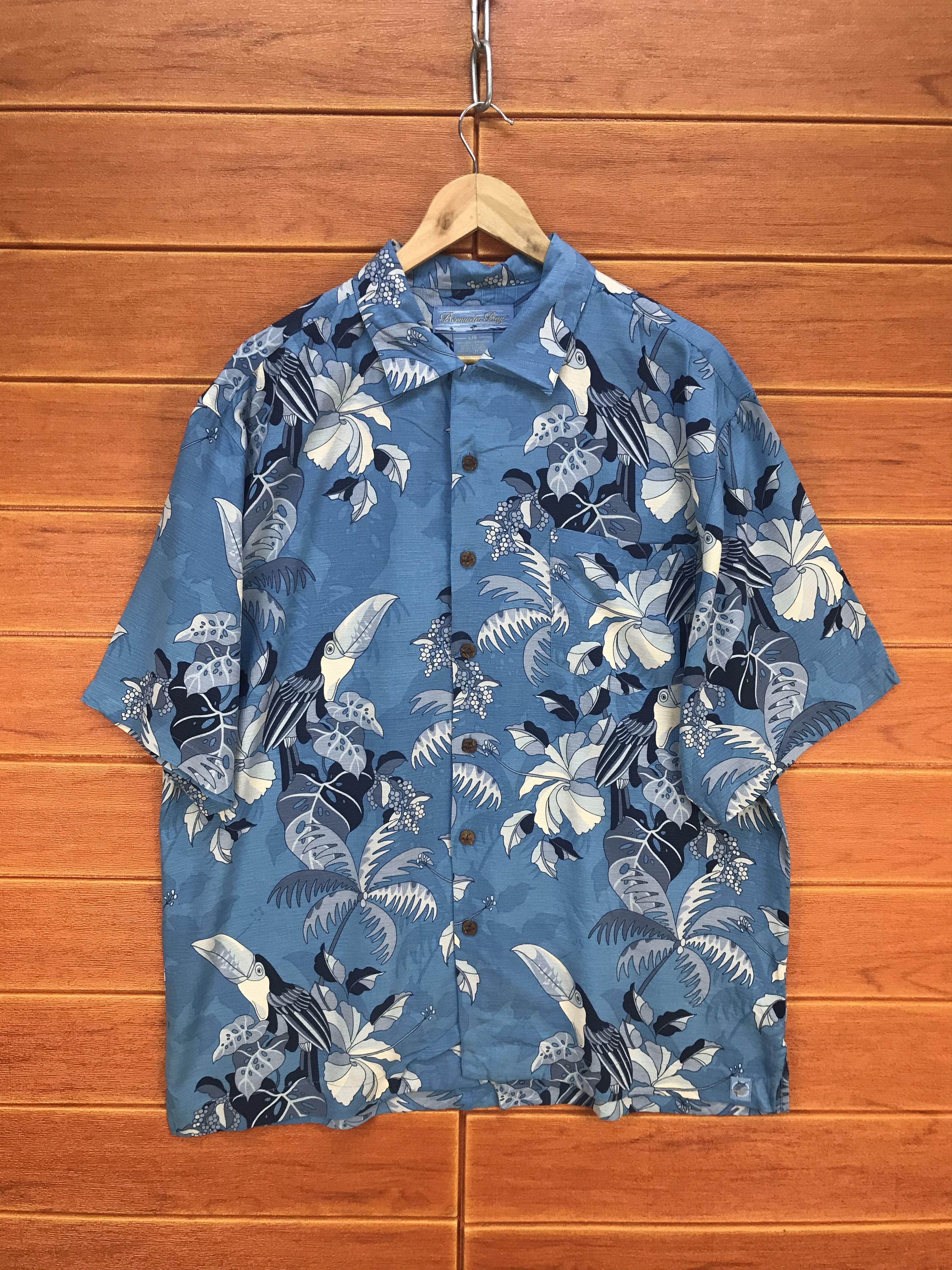 Vintage Vintage Bermuda Bay Silk Kingfishers & Flowers Hawaiian Size US L / EU 52-54 / 3 - 1 Thumbnail