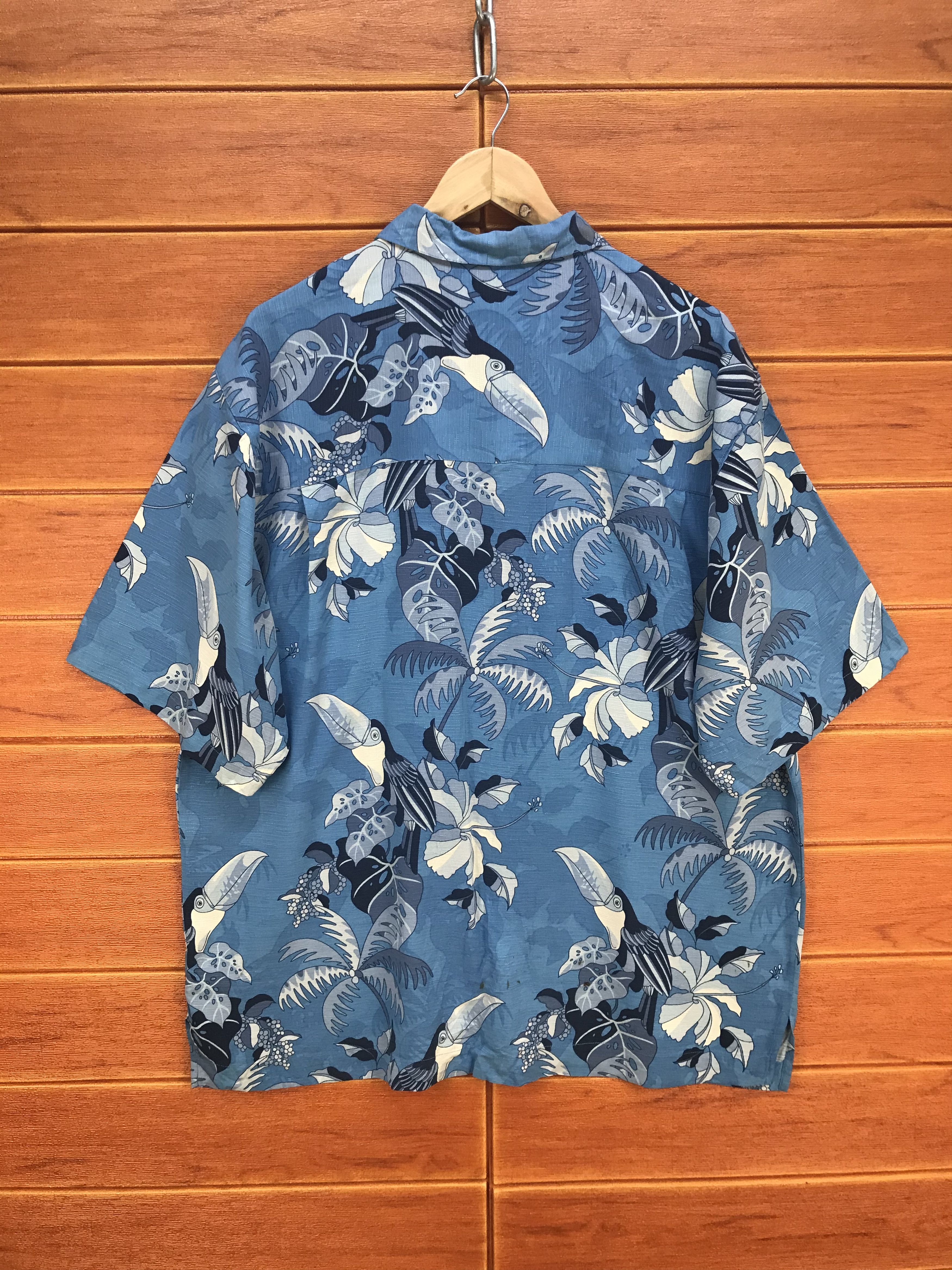 Vintage Vintage Bermuda Bay Silk Kingfishers & Flowers Hawaiian Size US L / EU 52-54 / 3 - 7 Thumbnail