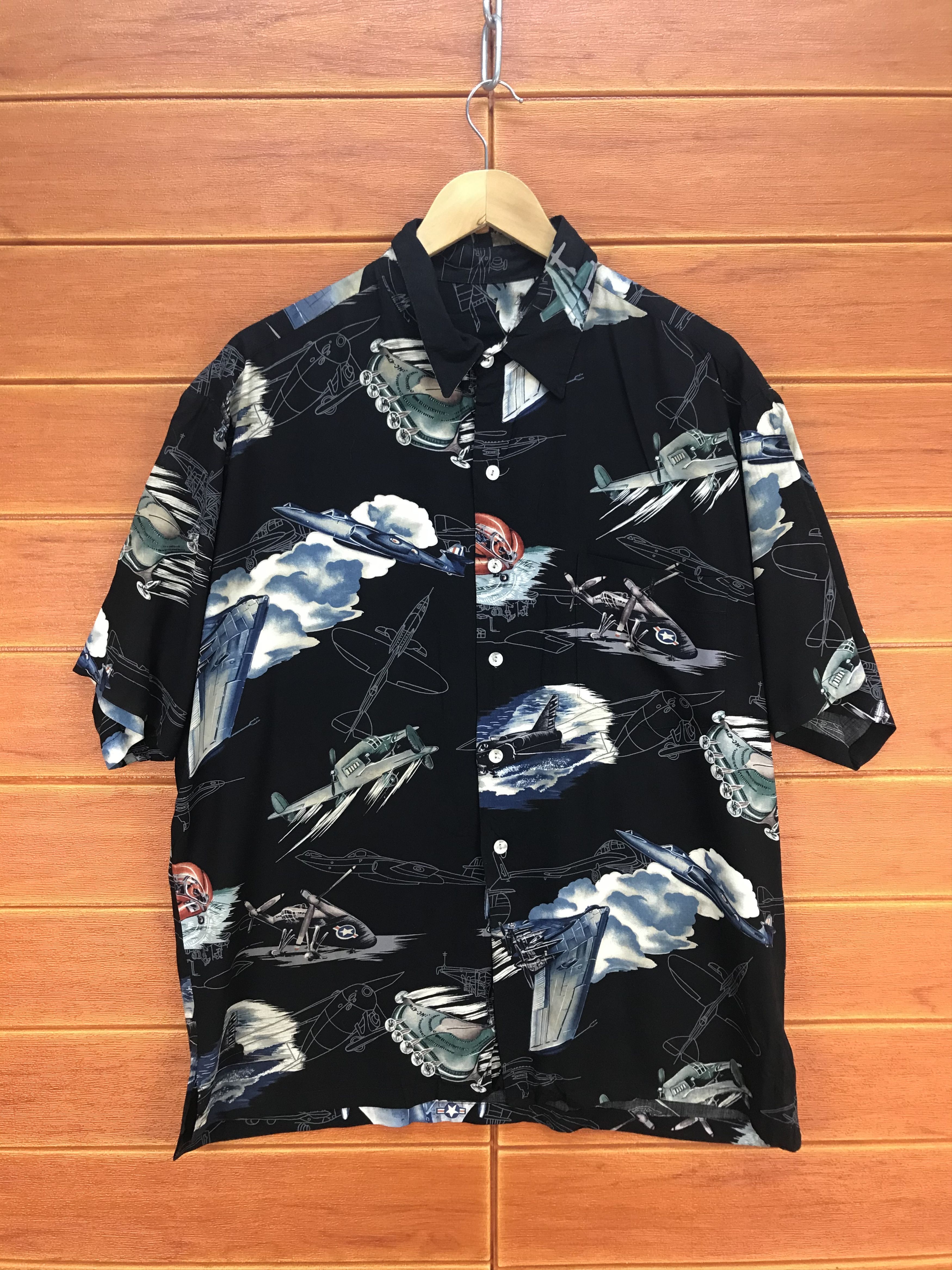 Other Vintage World War ii Planes & Jets Hawaiian Shirt Size US XL / EU 56 / 4 - 1 Thumbnail